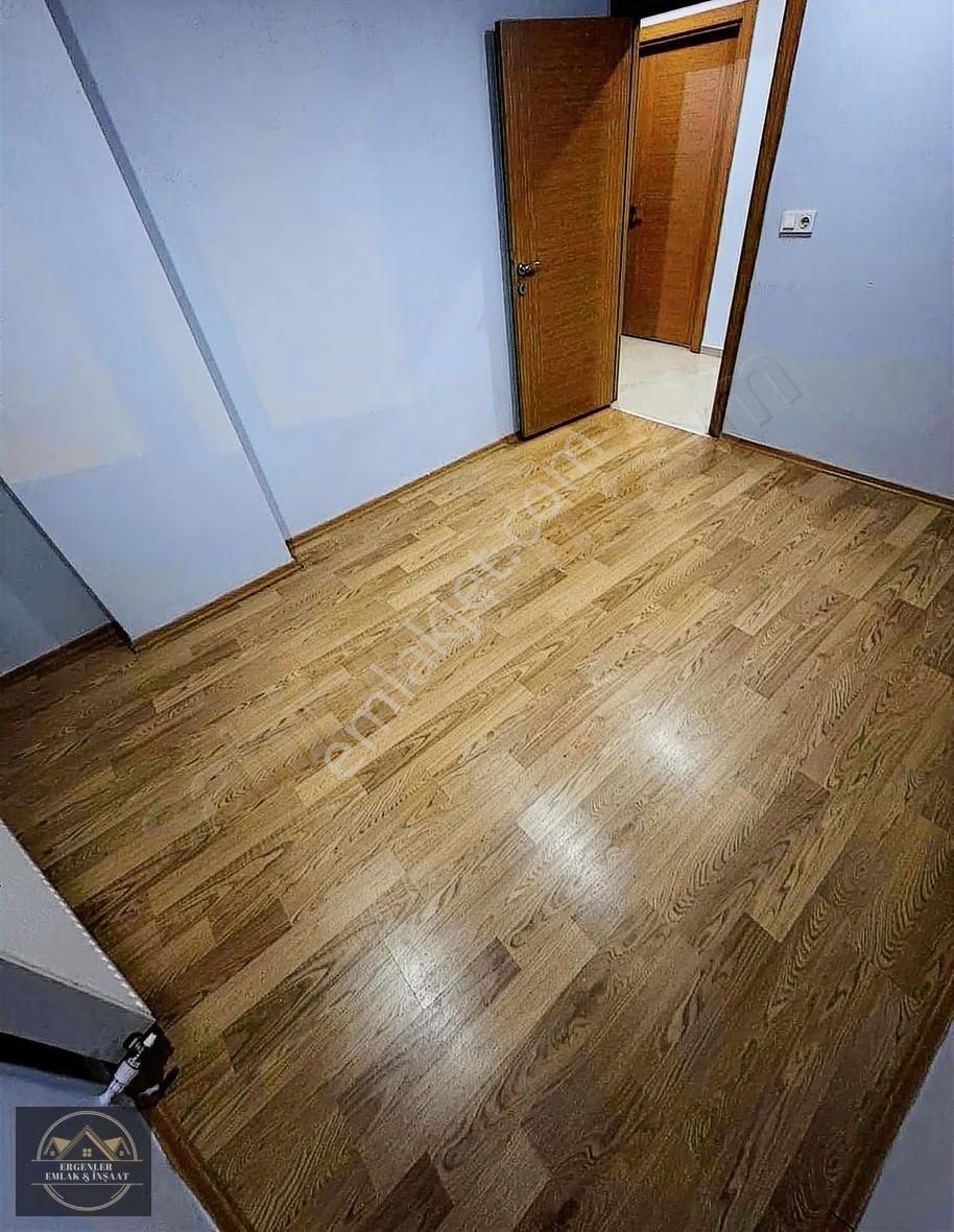 Ergenler Emlak Esenler Oruçreis 2+1 Krediye Uygun Ara Kat Daire' - Görsel 4