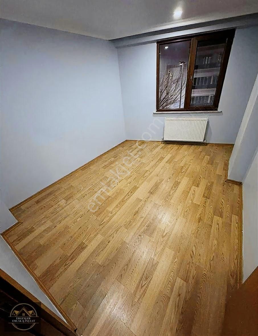 Ergenler Emlak Esenler Oruçreis 2+1 Krediye Uygun Ara Kat Daire' - Görsel 8