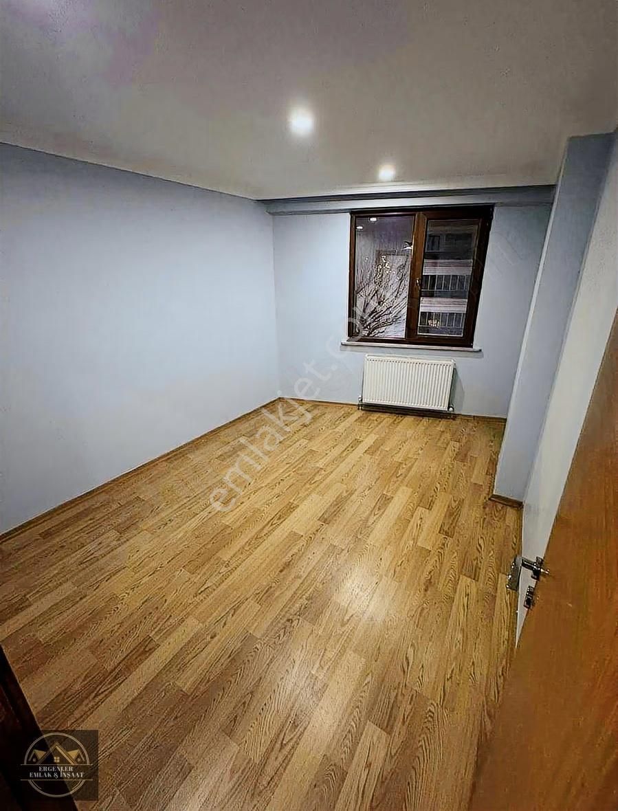 Ergenler Emlak Esenler Oruçreis 2+1 Krediye Uygun Ara Kat Daire' - Görsel 3