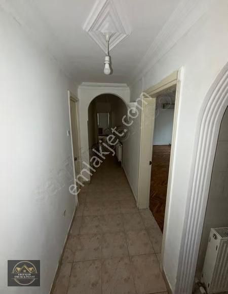 Ergenler Emlak'dan Bağcılar Bağlar'dan 3+1 Kiralık Daire