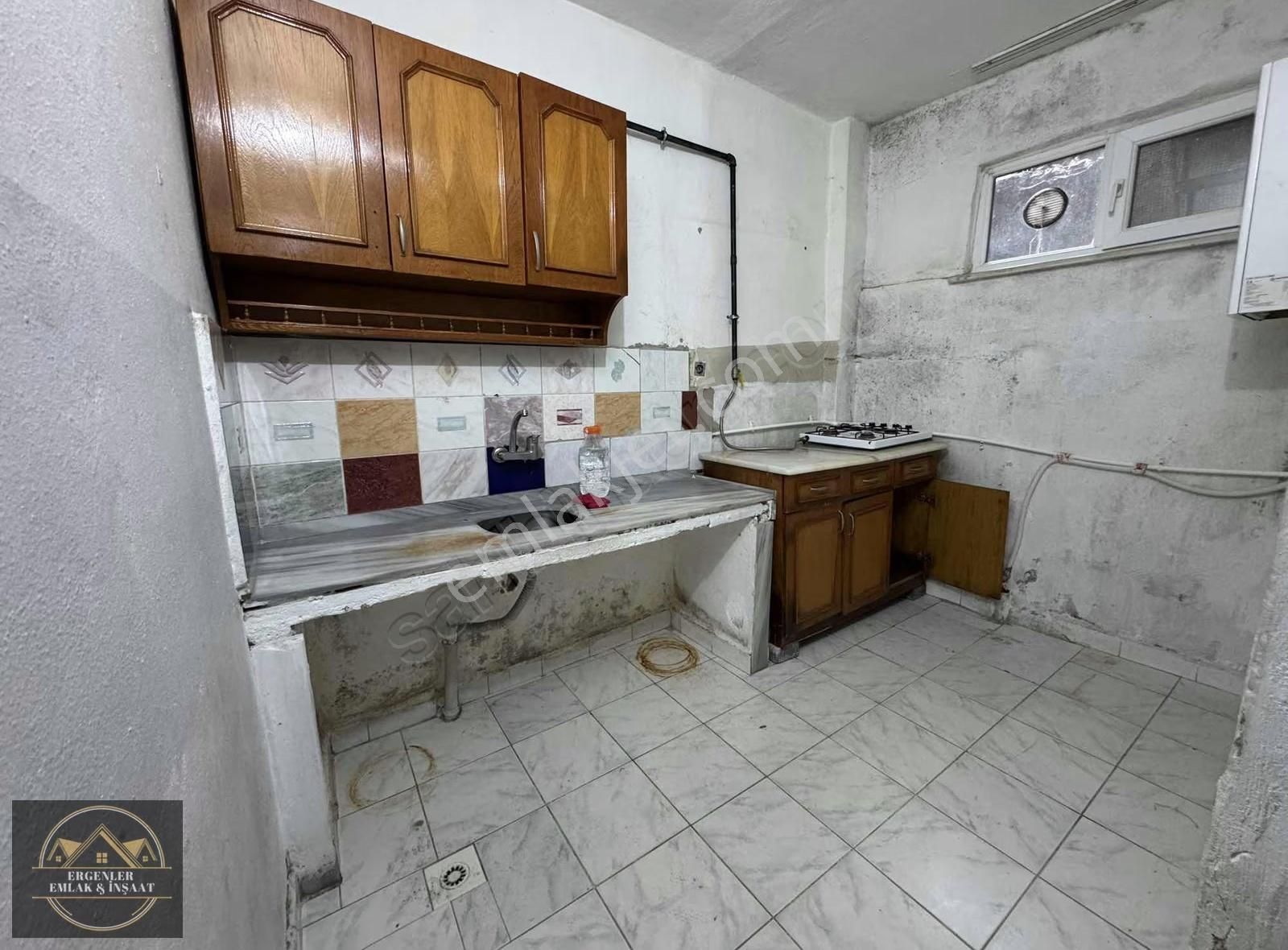 Esenler Kemerde Merkezi Konumda Kiralık Bahçe Katı - Görsel 7