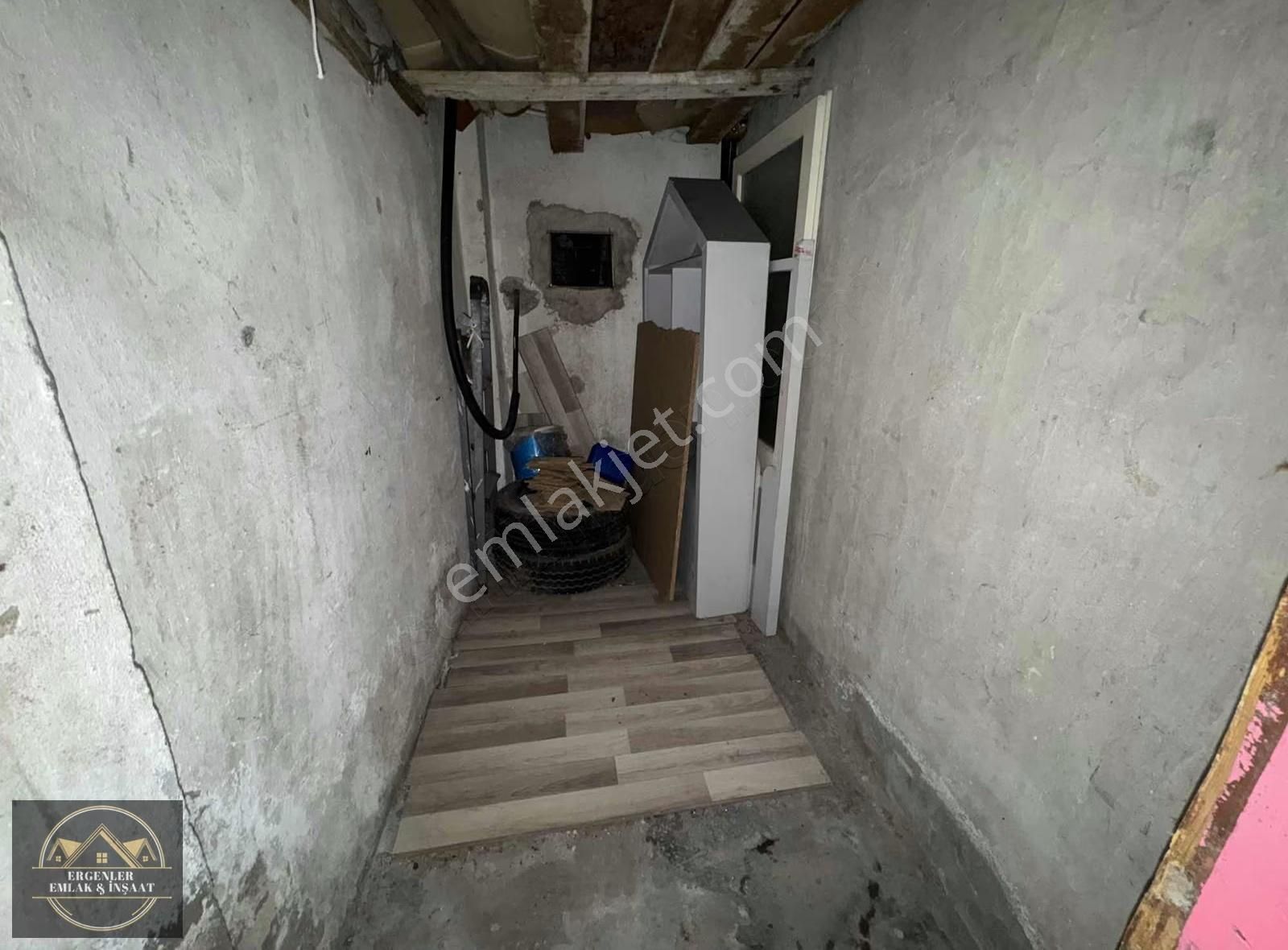 Esenler Kemerde Merkezi Konumda Kiralık Bahçe Katı