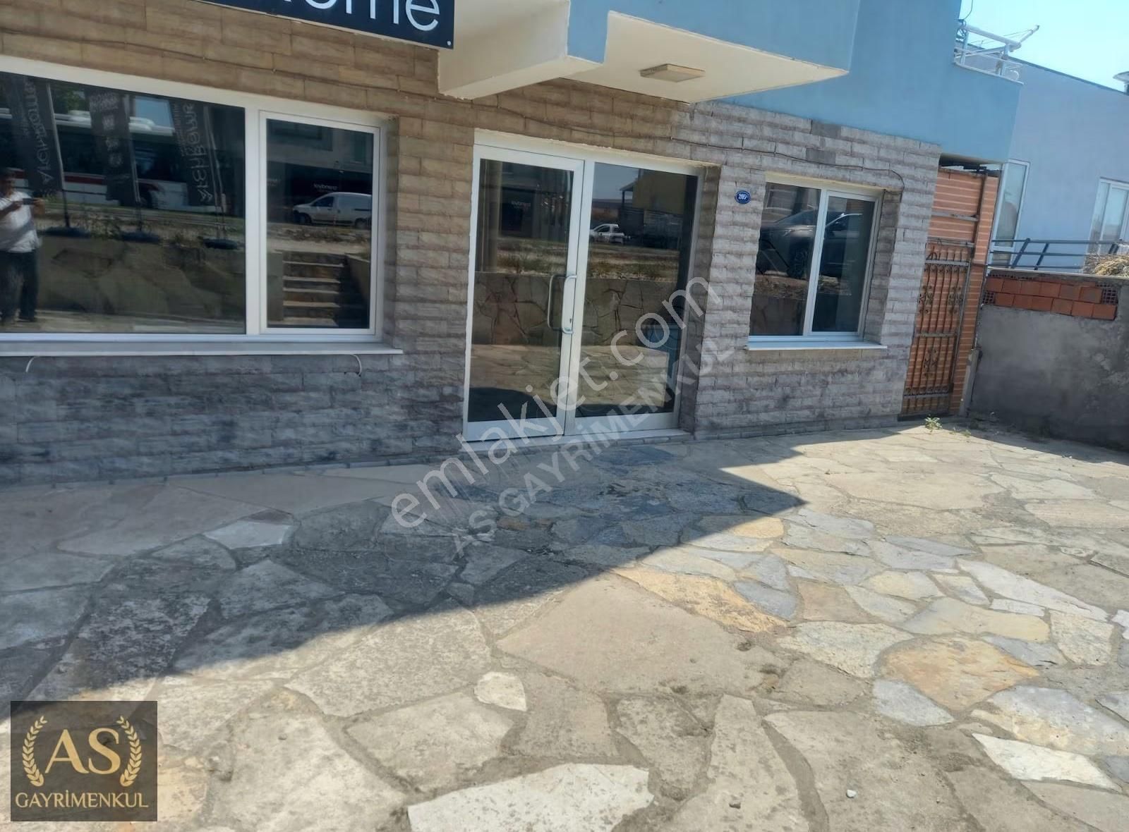 As Gyd...urla Zeytinalanı Ana Yol Üzeri 70m² Kiralık Dükkan - Görsel 8