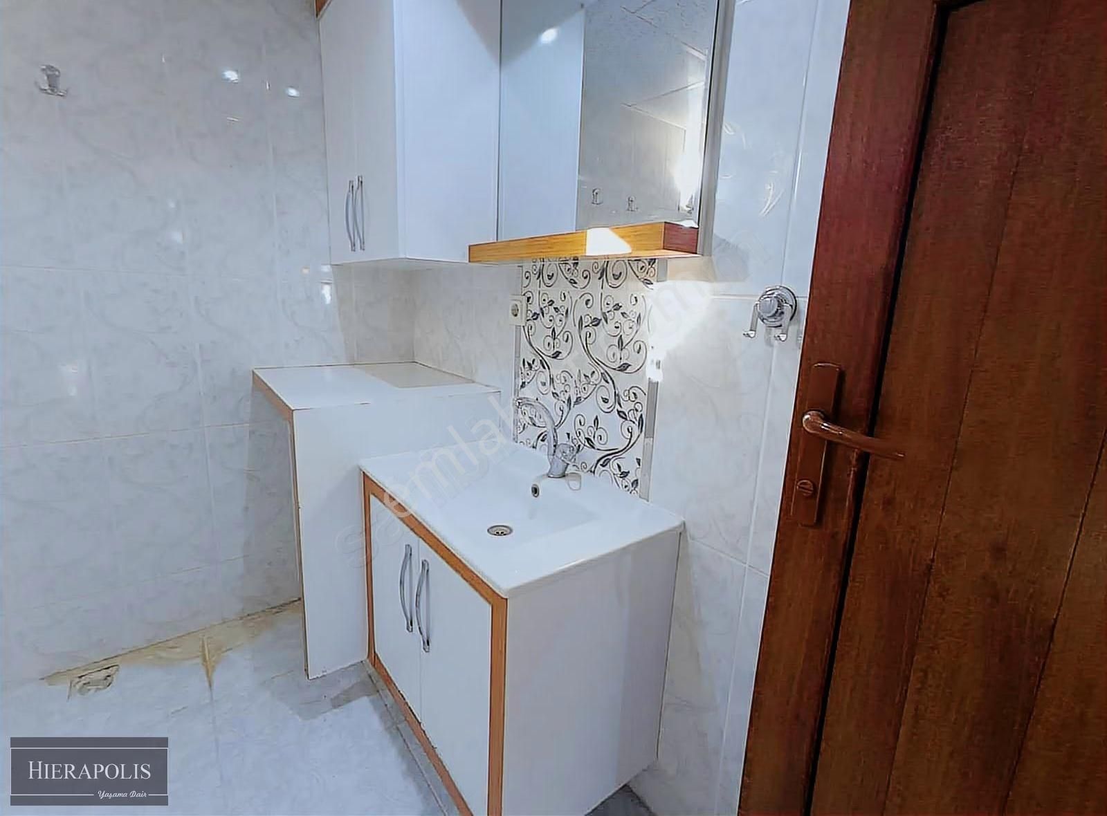 Yenişafak Mahallesi Gül Meydanı Altında 2+1 Arakat Kiralık Daire - Görsel 2