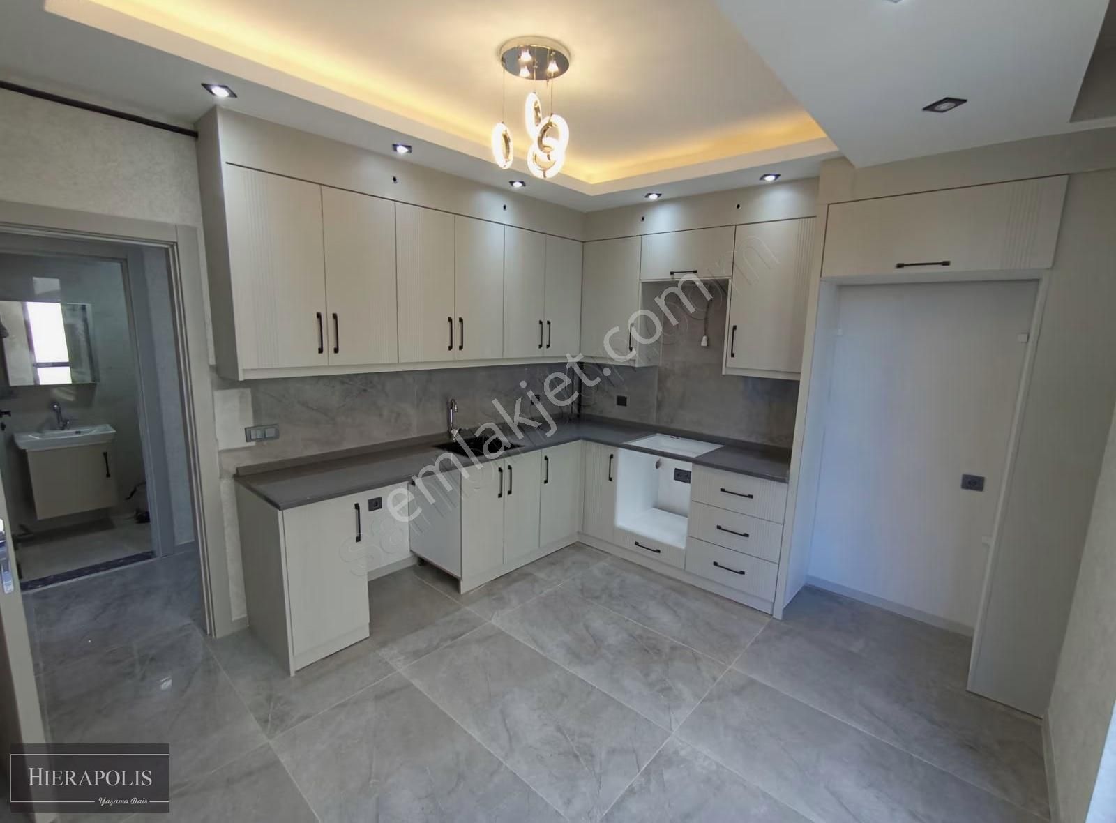 Yenişafak'ta Arakat 3+1 140m² Sıfır Satılık Daire