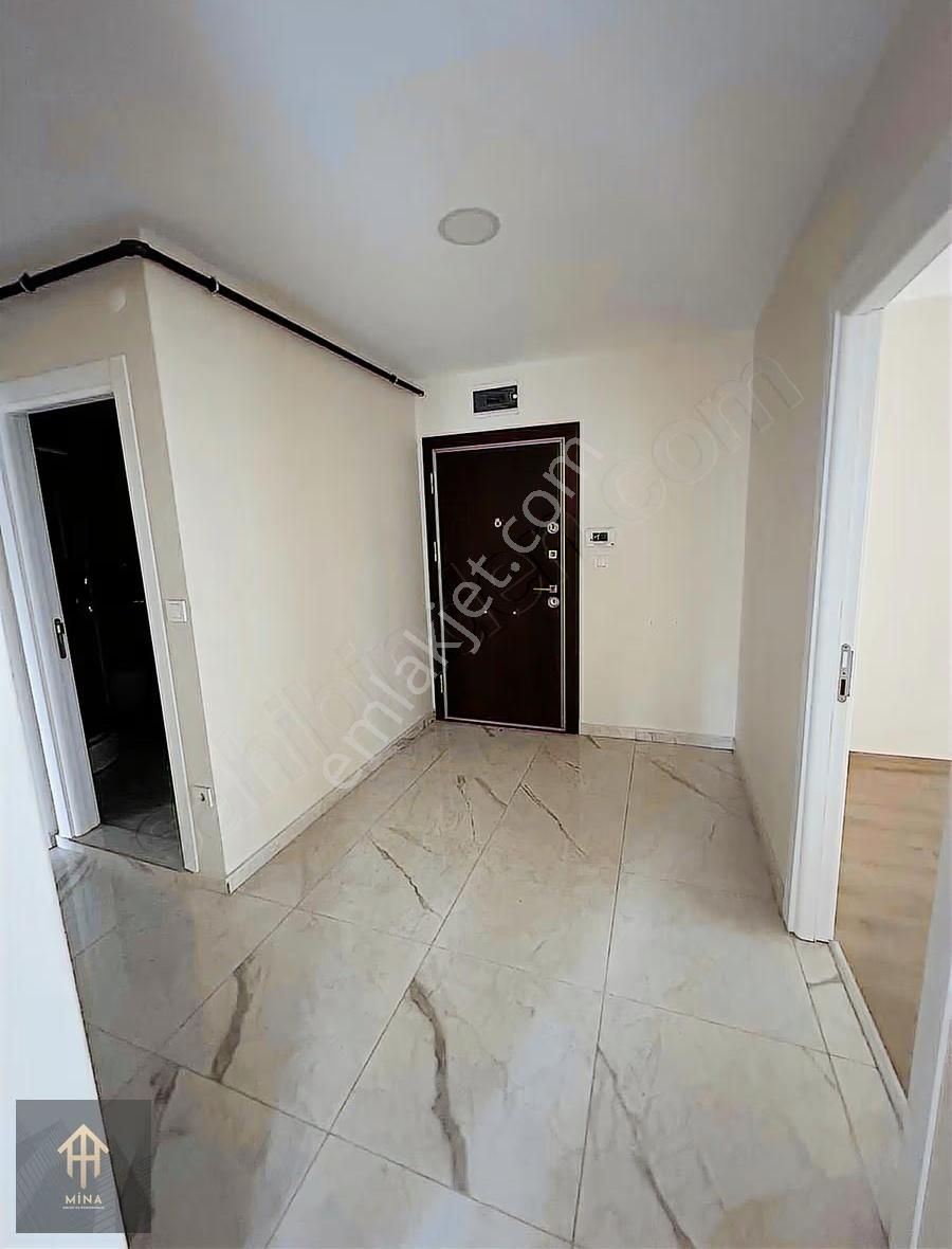 Otoparklı Butik Site İçerisinde Ön Cephe Ara Kat 3+1 - Görsel 6