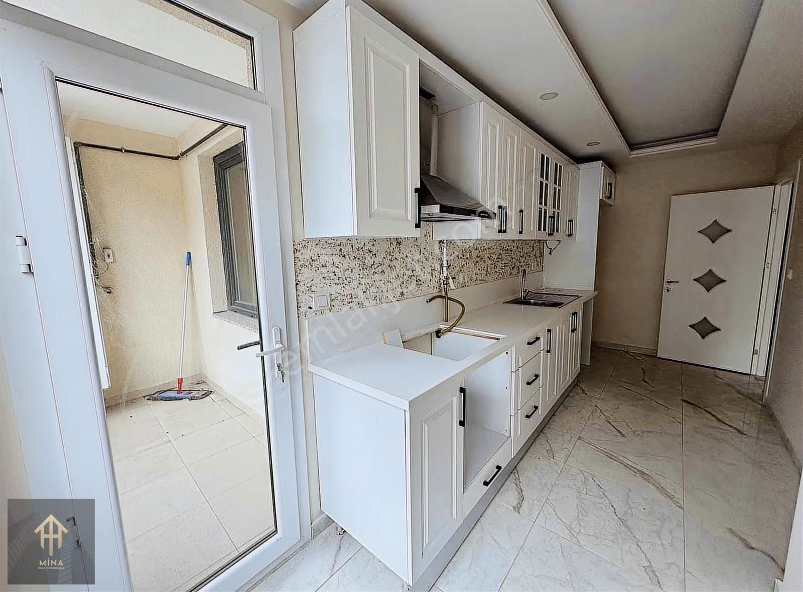 Otoparklı Butik Site İçerisinde Ön Cephe Ara Kat 3+1 - Görsel 5