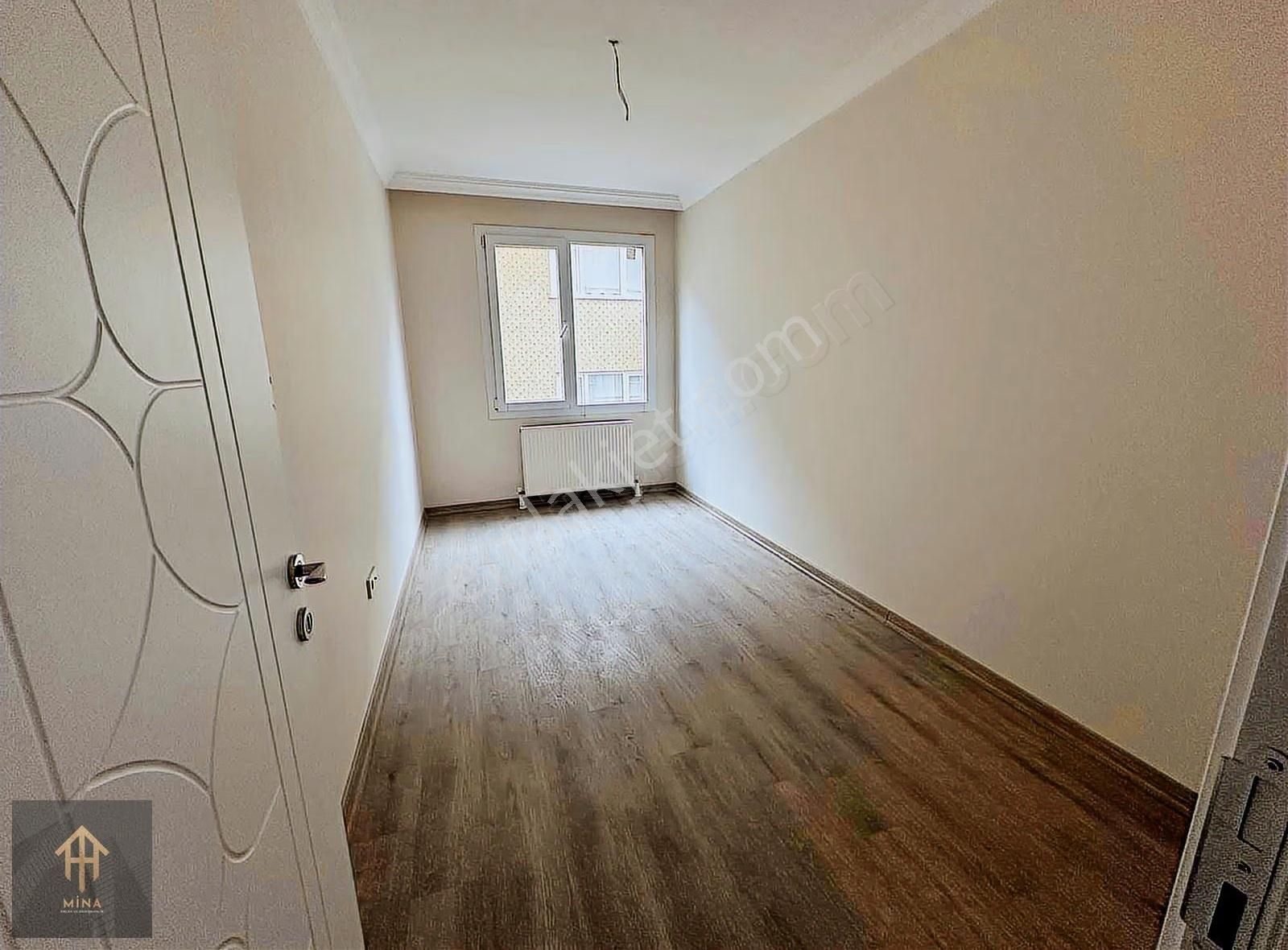 Otoparklı Butik Site İçerisinde Ön Cephe Ara Kat 3+1 - Görsel 18