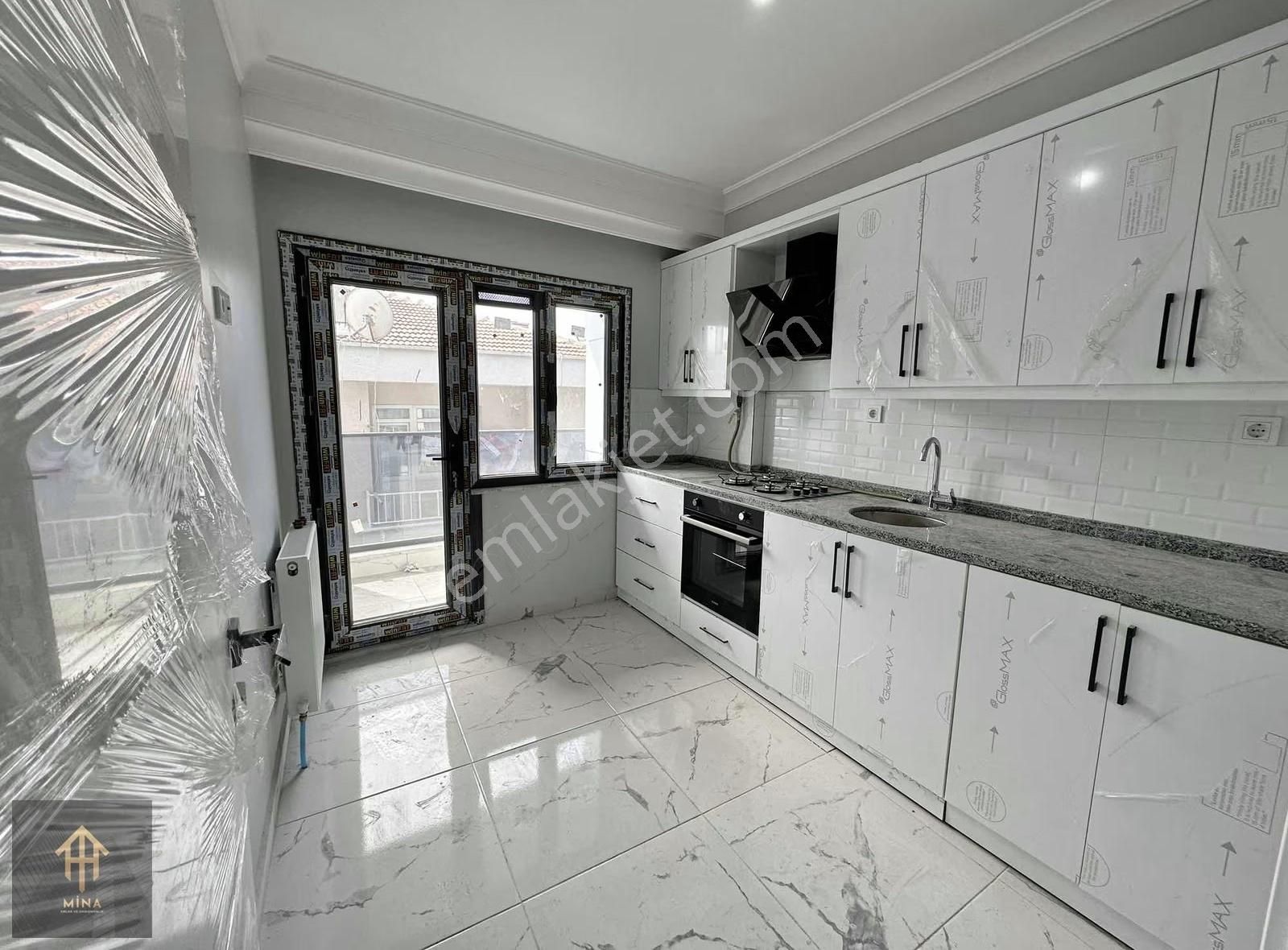 Ön Cephe Metrobüse 1 Dk Mesafede 4+2 Çift Girişli - Görsel 35