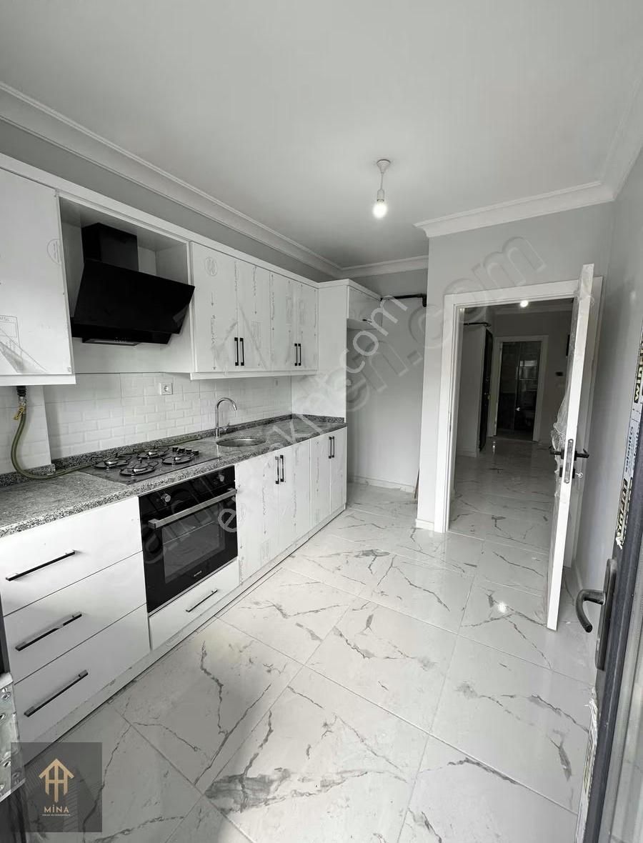 Ön Cephe Metrobüse 1 Dk Mesafede 4+2 Çift Girişli - Görsel 6