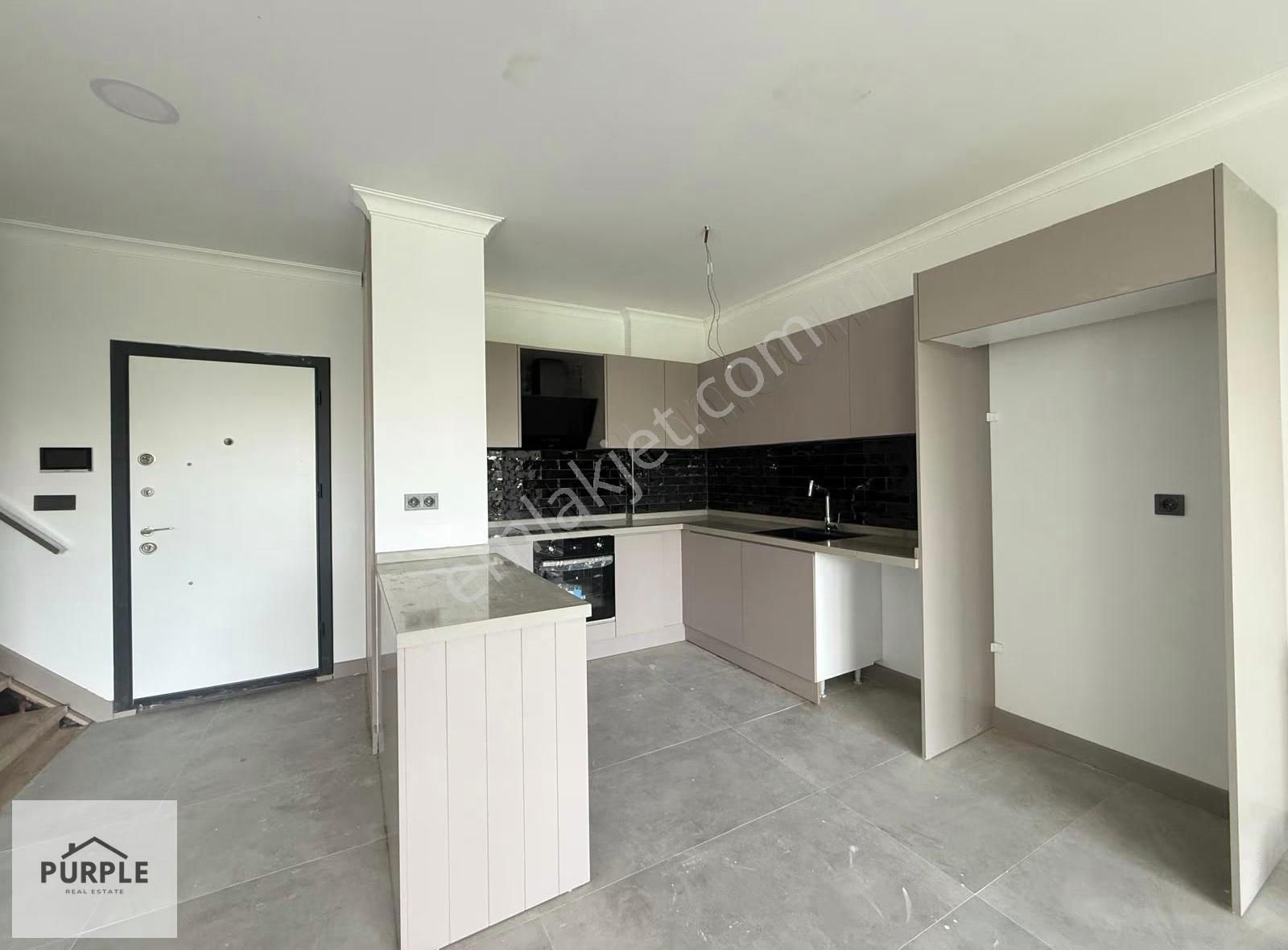 Sasalı Passa Riva Sitesi'nde Kiralık 2+1 Bahçe Dubleks Daire - Görsel 2