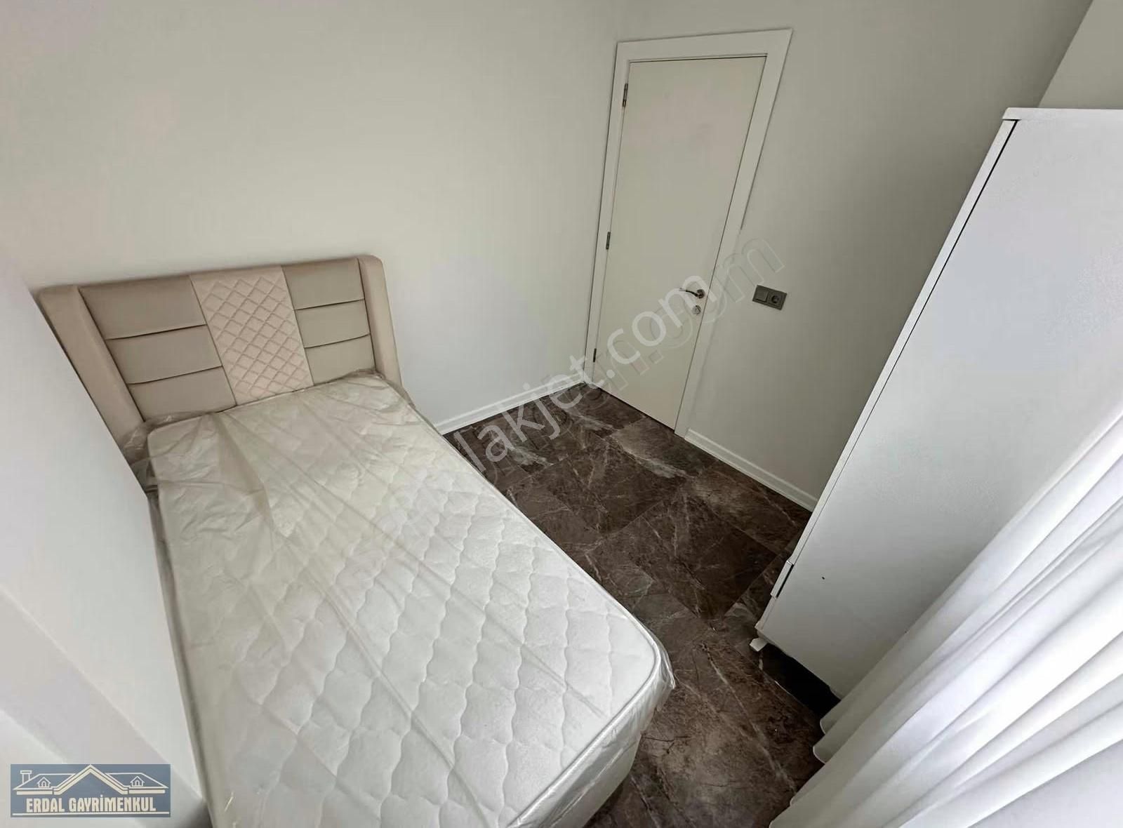 Paü Yakını Satılık 5 Yıllık 2+1 - Görsel 4