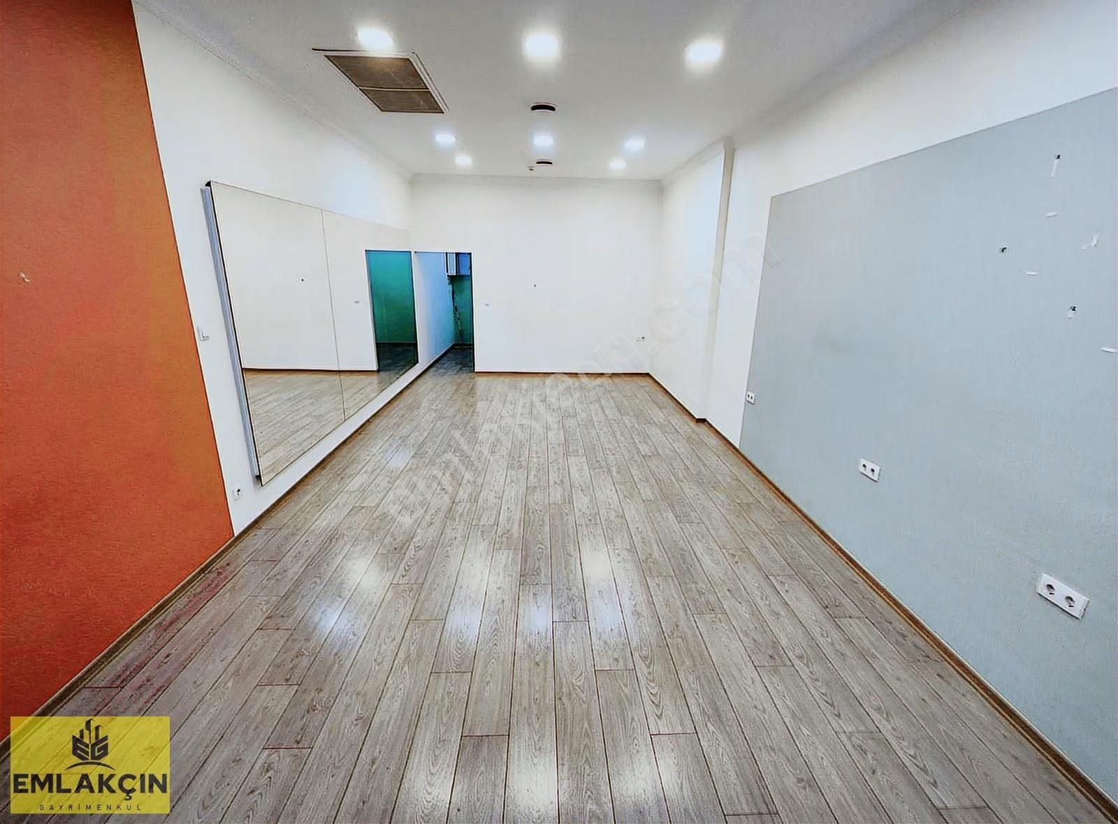 Kayaşehir Cadde Dükkanları Kiralık 55m2 İşyeri Geniş Balkon - Görsel 5