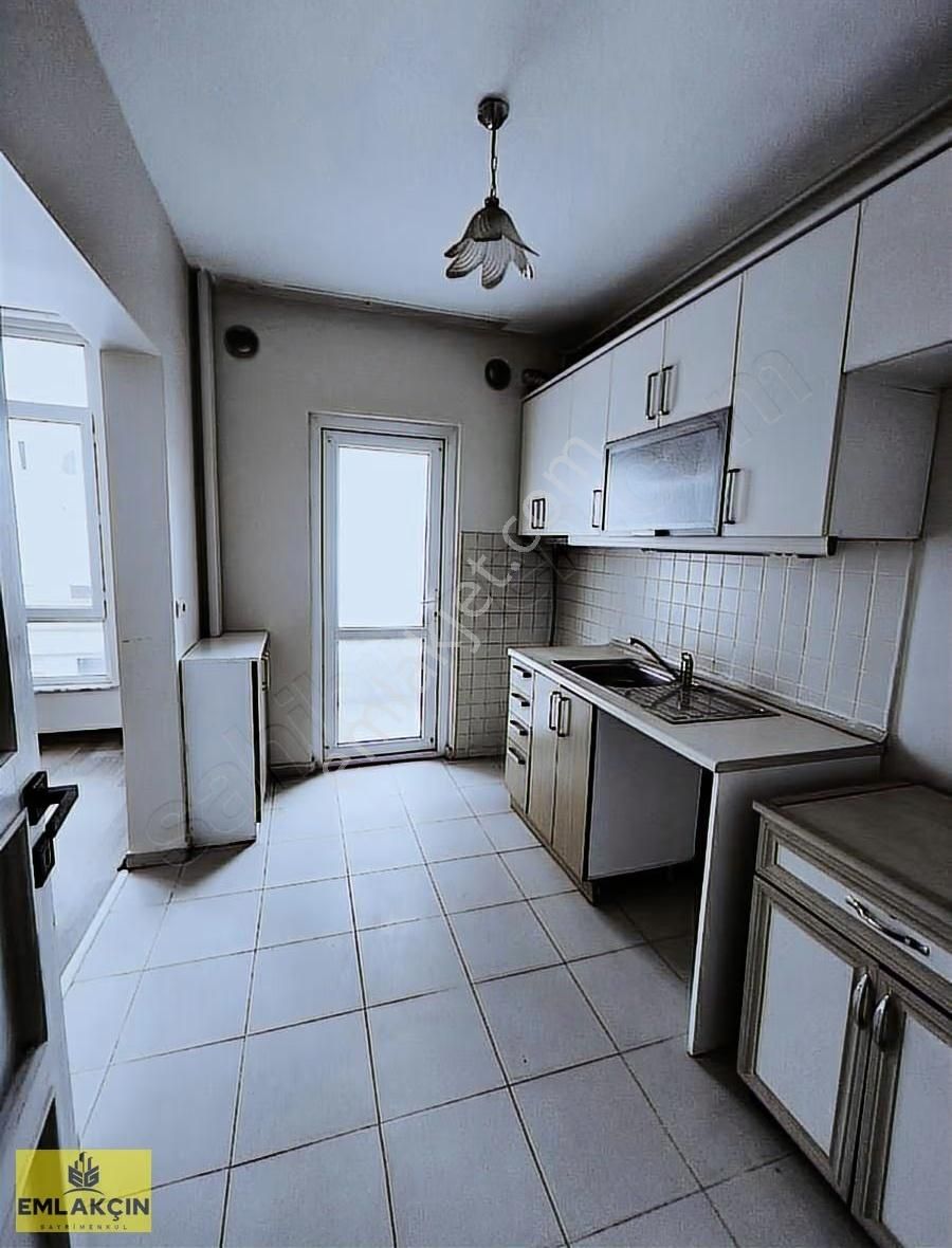 Kayaşehir 3. Bölge Avm Yanı 2+1 75m2 Kiralık Daire