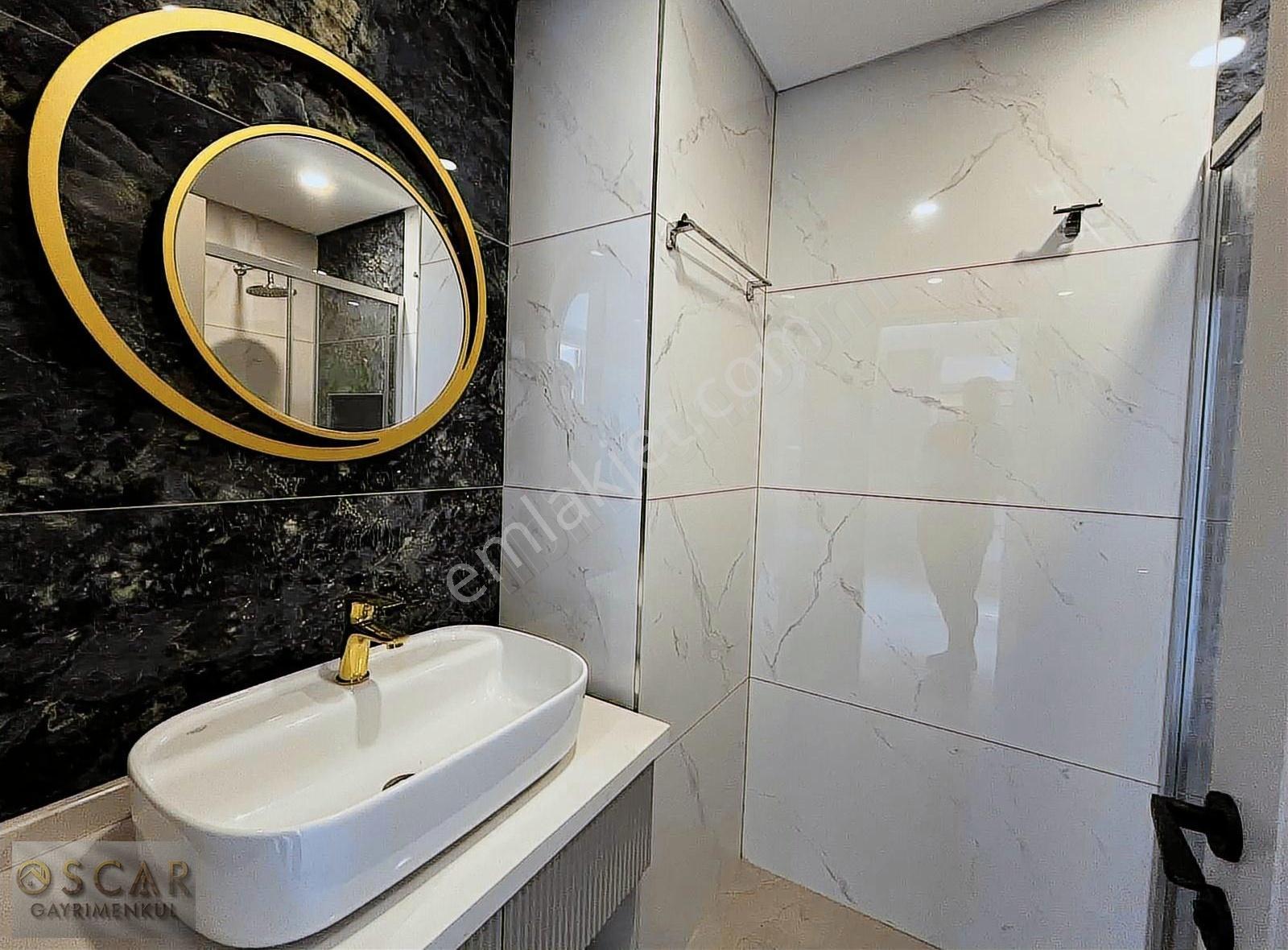 Denize 100 Metre Oba Downtown 2+1 Düz Ayak Muhteşem Daire ! - Görsel 3