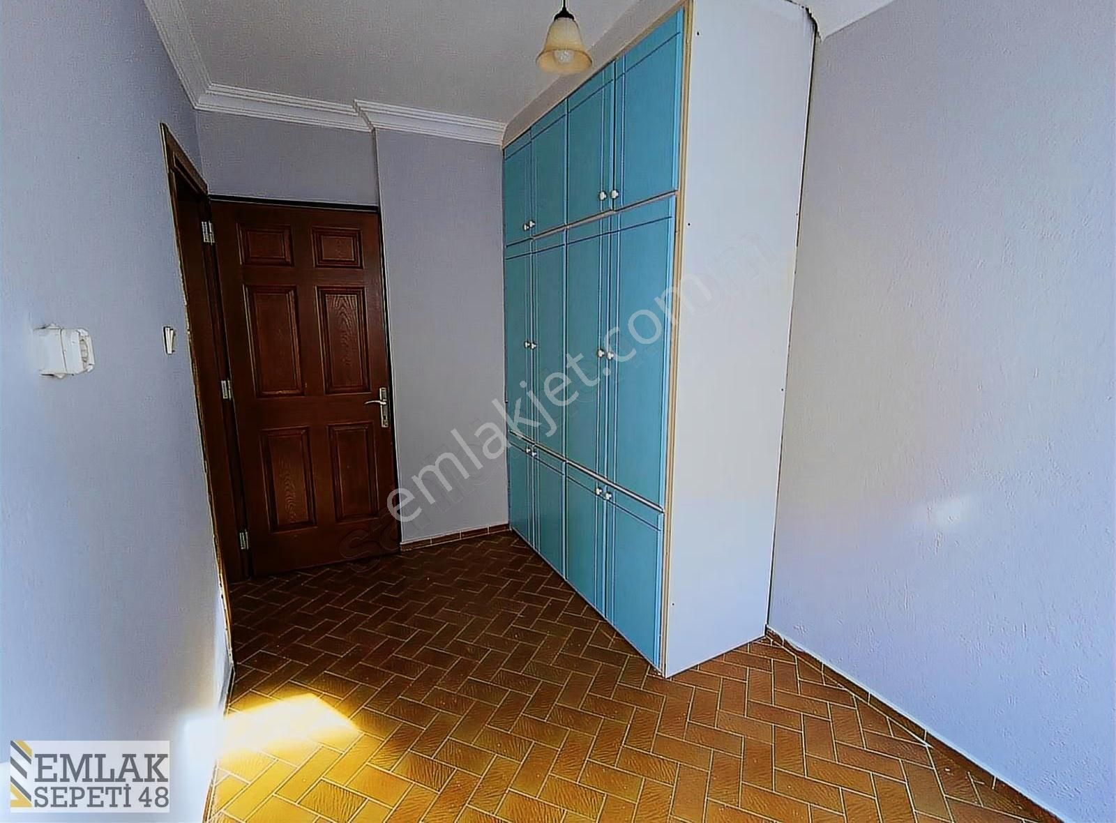 Marmaris Tepe Mahallesi Sarianada Kiralık 2+1 Daire - Görsel 5