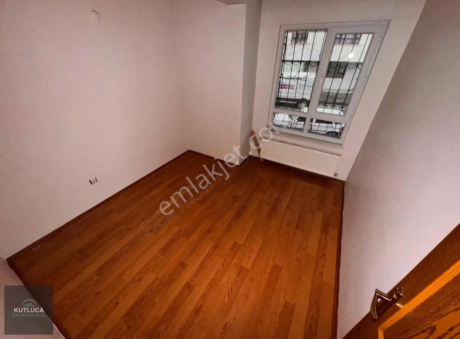 Asansörlü 2. Kat Konumda Kapalı Otoparklı 2+1 + Daire !! - Görsel 2