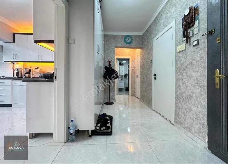 General Tevfik Sağlam Caddesi Üzerinde Şelale Manzarlı 3+1 Lüks - Görsel 14