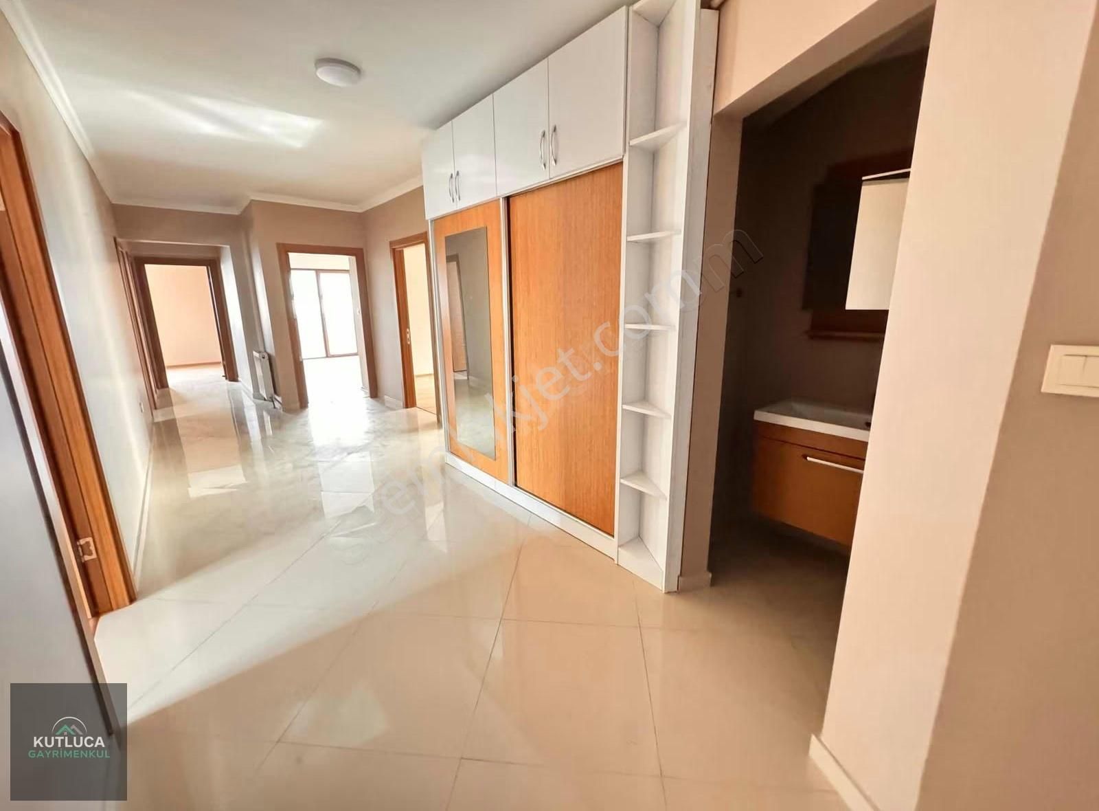 Şehir Hastanesi Yakını Site İçi 4+1 180 M² Vadi Manzarlı E.banyo - Görsel 4