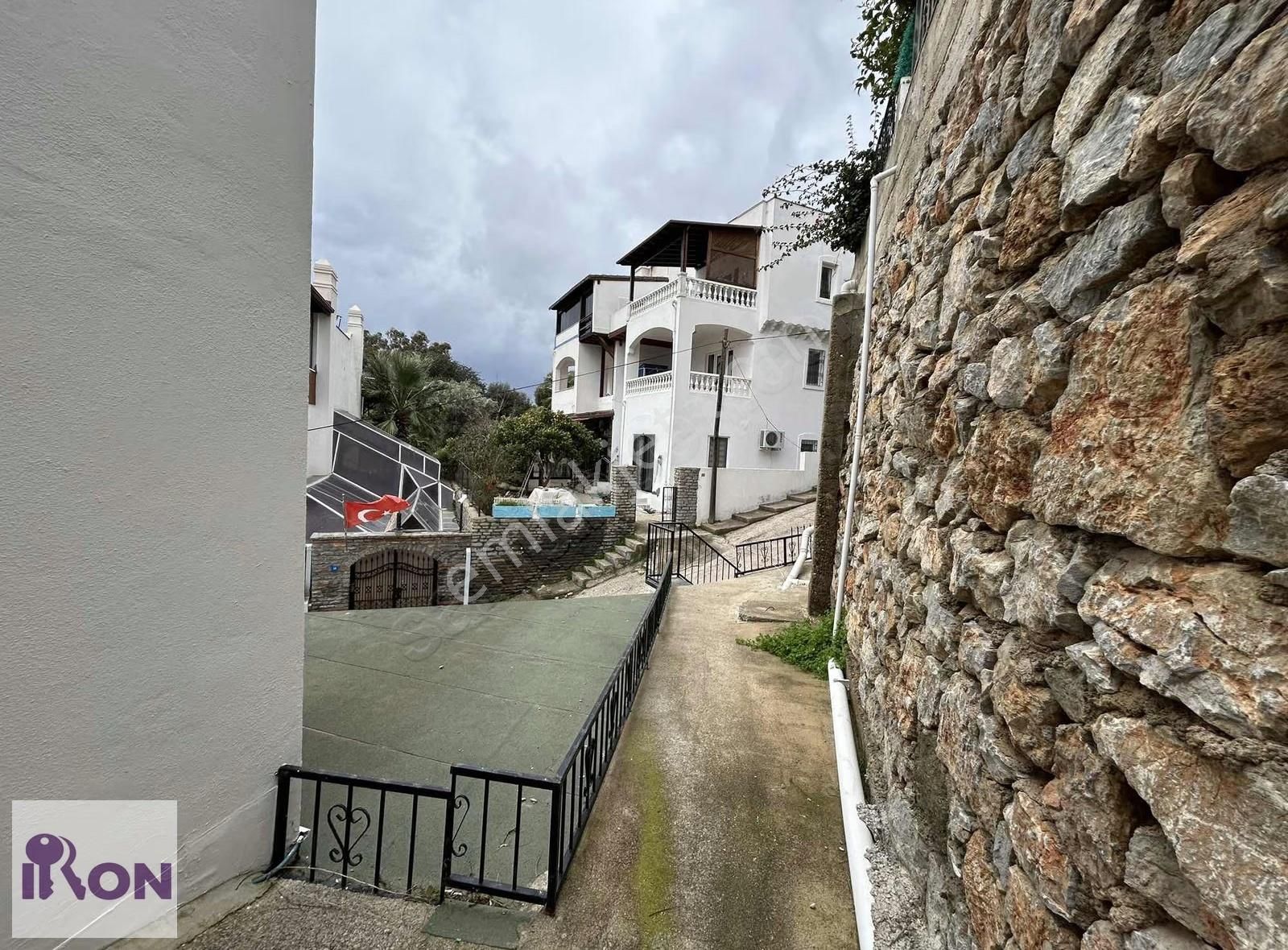 Bodrum Yokuşbaşı'nda Kiralık Kale Ve Deniz Manzaralı 2+1 Daire - Görsel 28