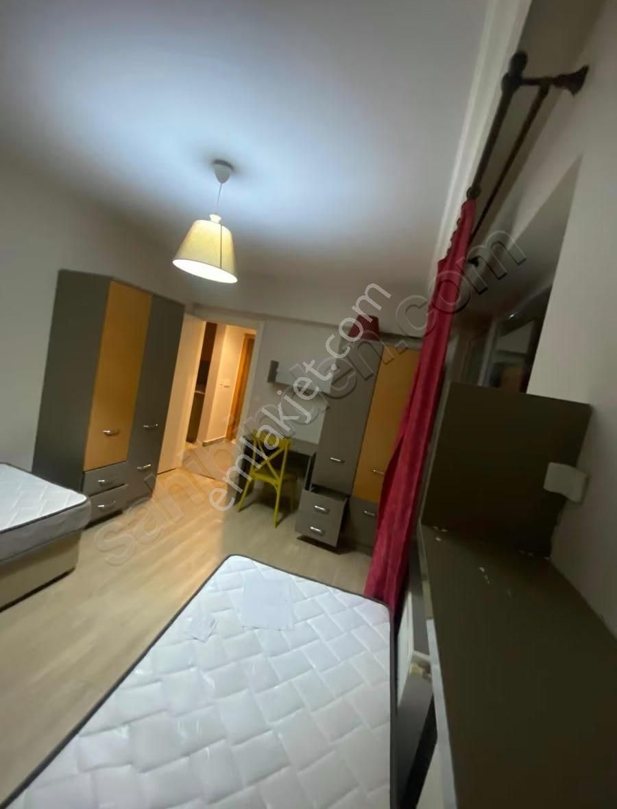Üniversiteye Kapı Komşusu 1+1 Eşyalı Satılık Daire - Görsel 3