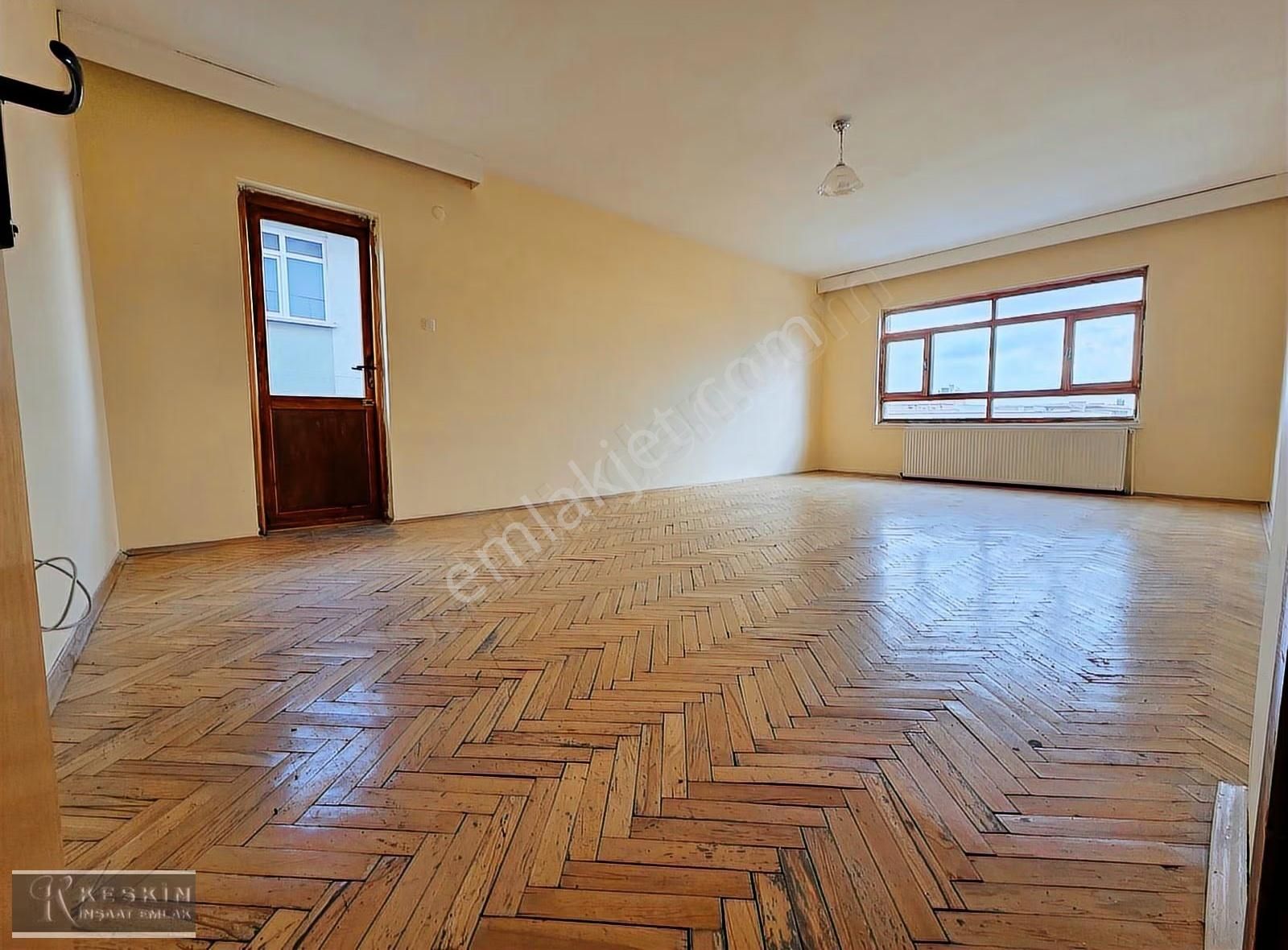 Keçiören Egitim Araştırma Hastane Karşısında 2.kat 3+1 Kiralık