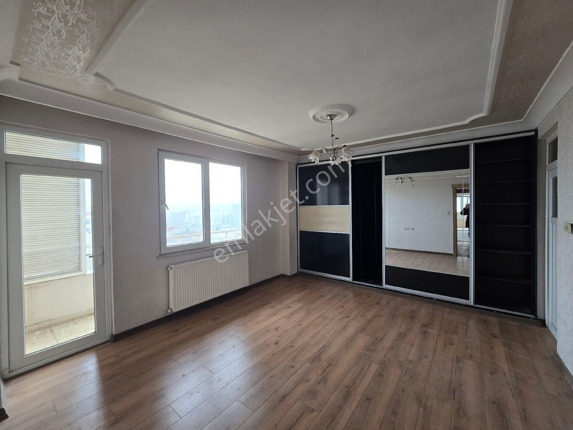 Karaköprü Çankaya Da Kiralık 4+1 Daire - Görsel 6