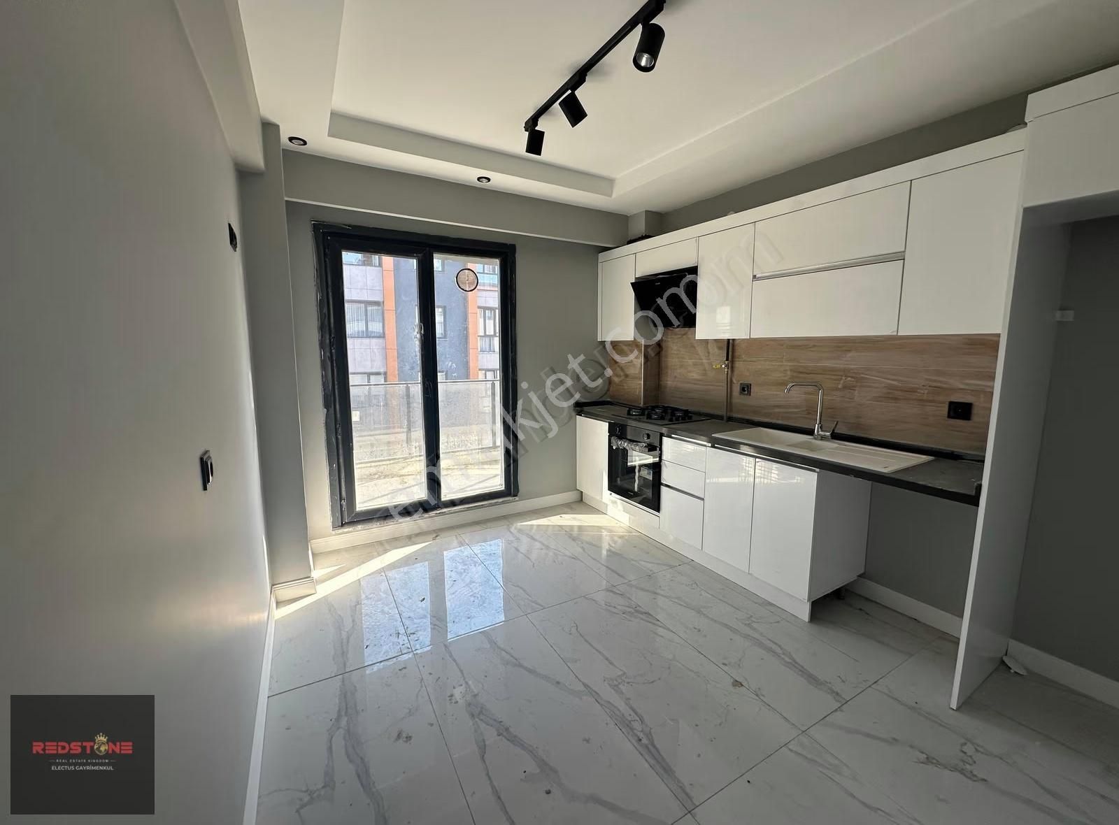 Redstone Electus'tan Uysal Nüans Cadde'de Satılık 2+1 Lüx Daire - Görsel 18