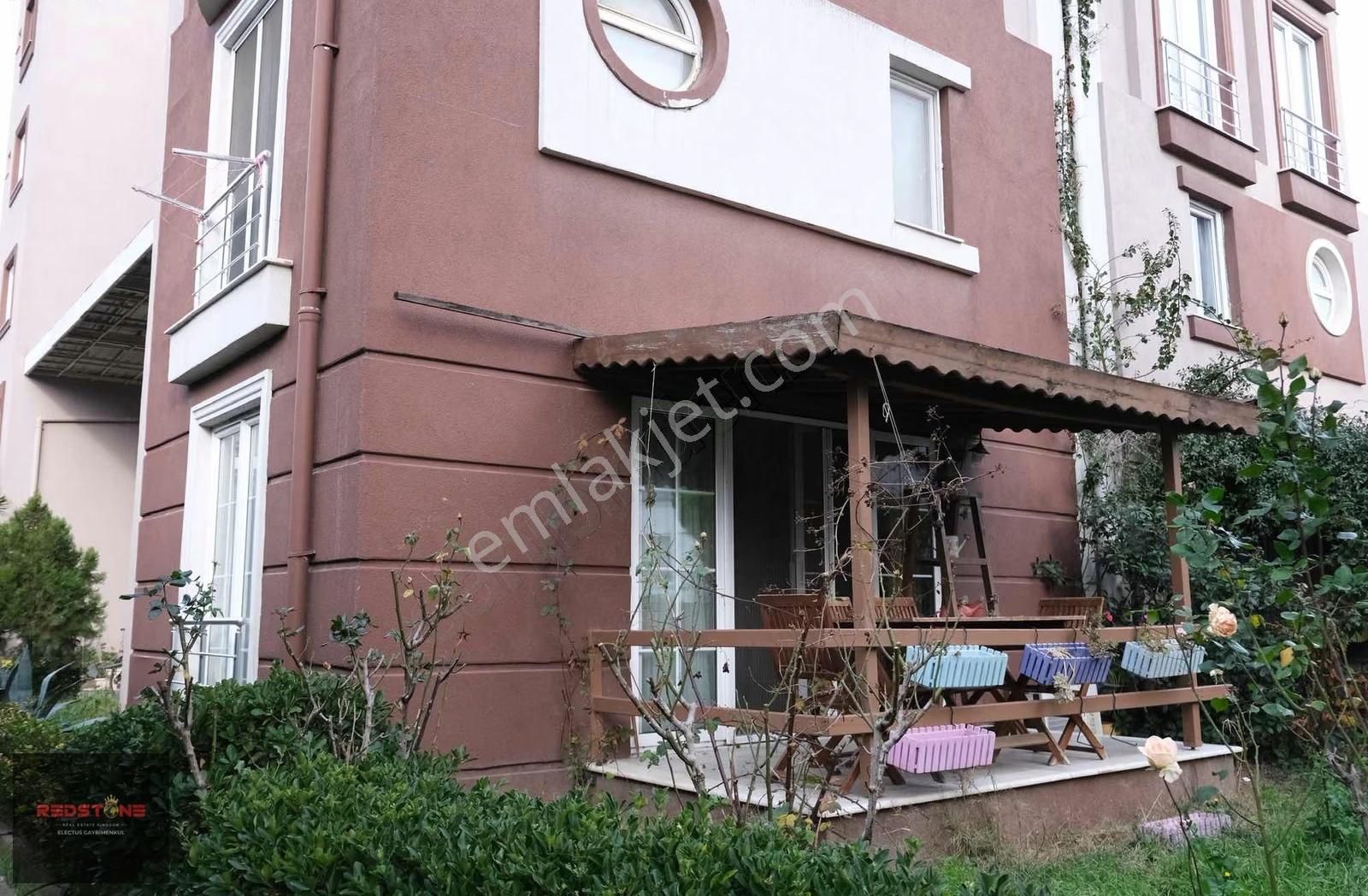 Pendik'te Bahçeli Dubleks Fırsatı! Site İçinde,ortak Havuzlu