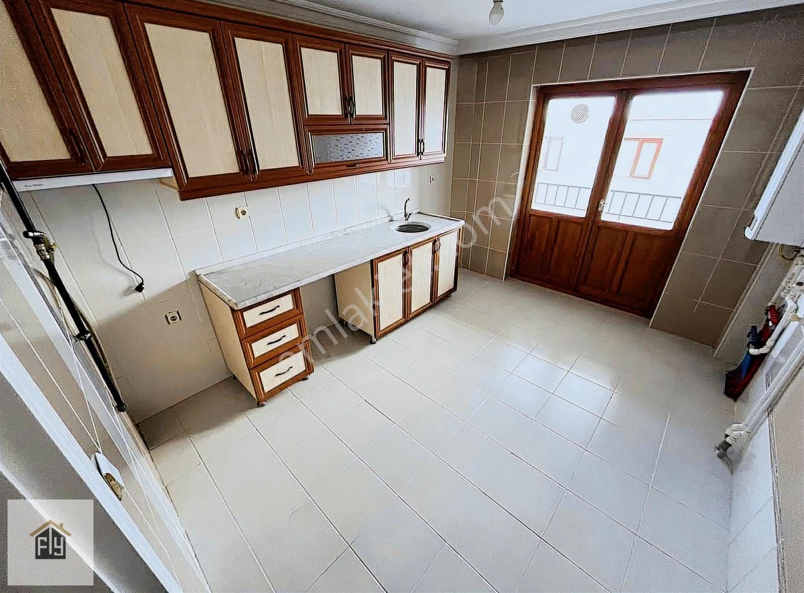 F&y Emlaktan Karapürçek Mah 309 Cadde Üzeri Asansörlü 2 Banyolu - Görsel 8