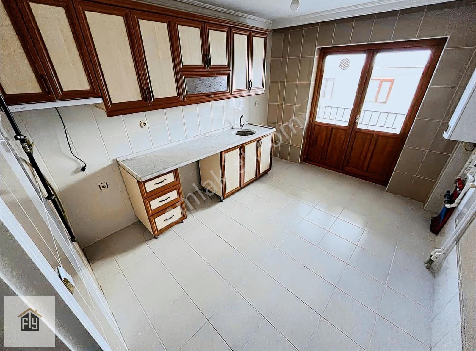 F&y Emlaktan Karapürçek Mah 309 Cadde Üzeri Asansörlü 2 Banyolu - Görsel 23
