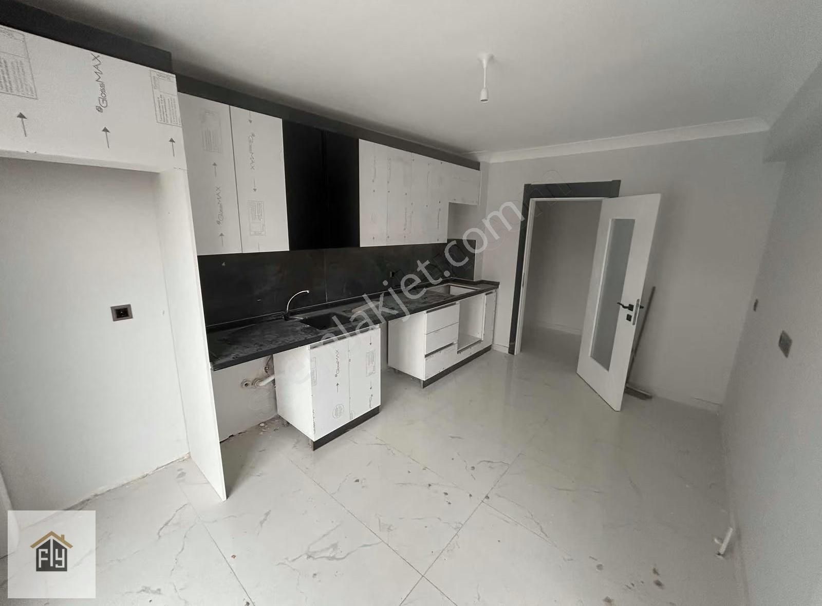 F&y Emlaktan Küllüye Yakını Sıfır Ultra Geniş 3+1 3 Kat Daire - Görsel 13