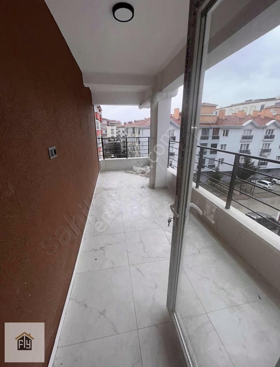 F&y Emlaktan Küllüye Yakını Sıfır Ultra Geniş 3+1 3 Kat Daire - Görsel 12