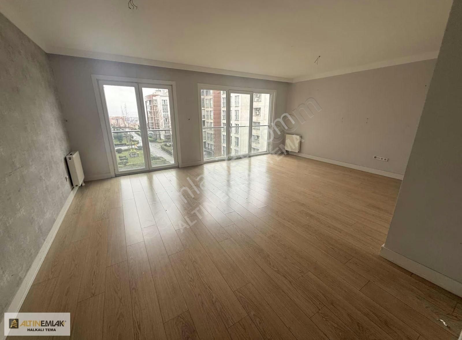 Tema İstanbul'da Havuz Manzaralı, Boş 4+1 Kiralık Daire (192m²) - Görsel 13