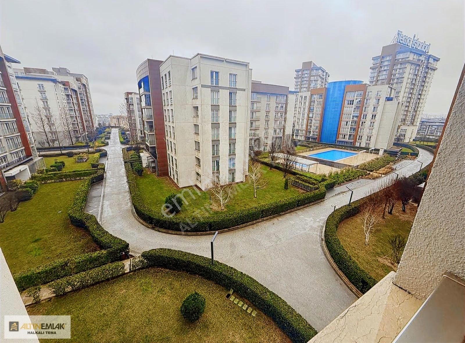 Tema İstanbul'da Havuz Manzaralı, Boş 4+1 Kiralık Daire (192m²) - Görsel 16