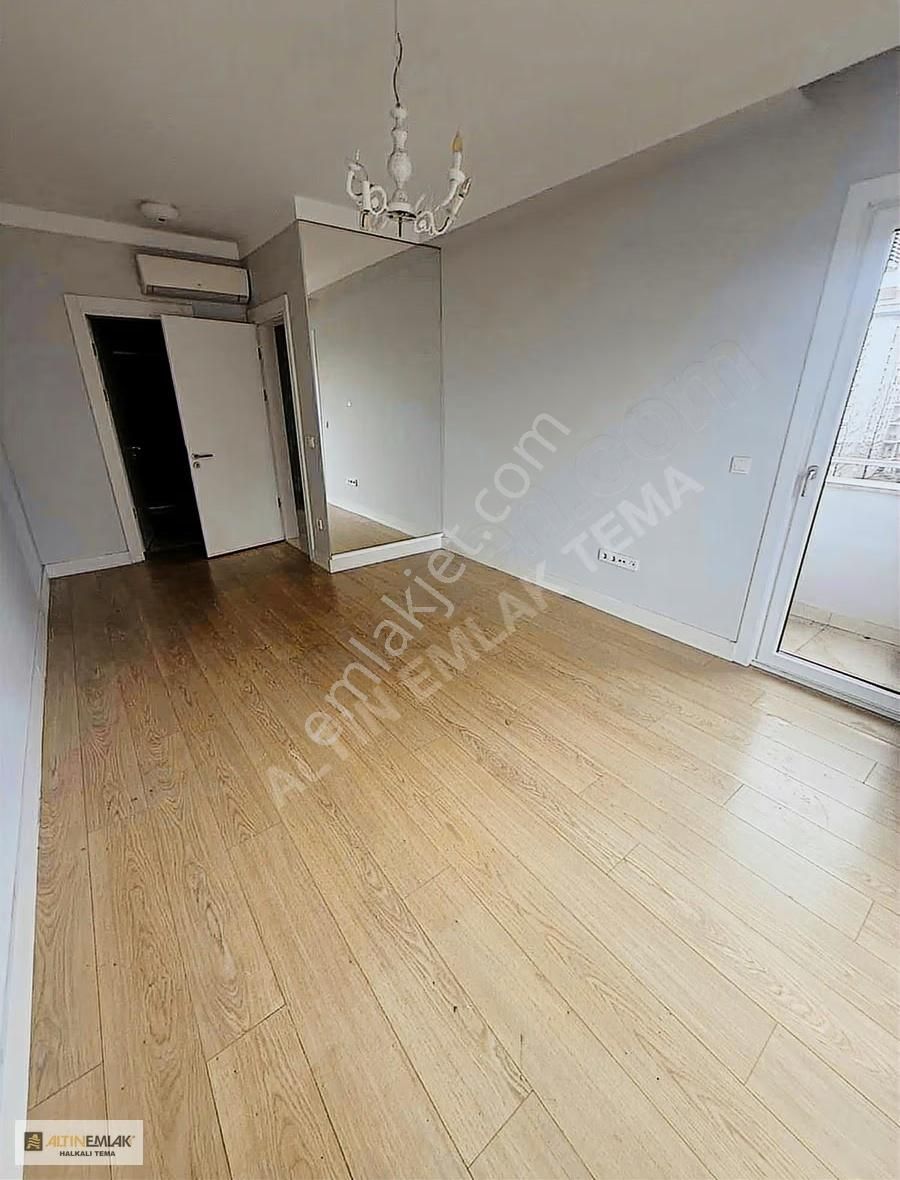Tema İstanbul'da Havuz Manzaralı, Boş 4+1 Kiralık Daire (192m²) - Görsel 6