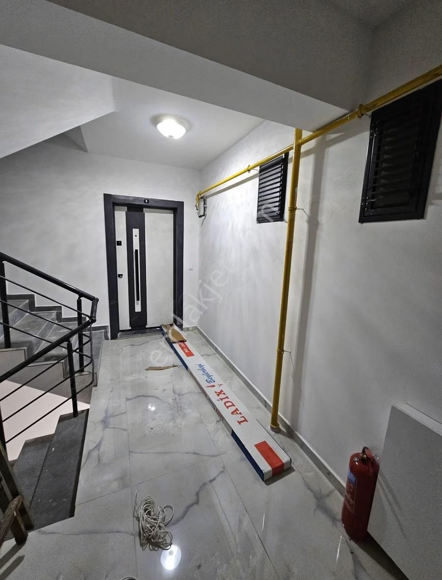 Canik'te Satılık 2+1 Daire, 72m², Yeni Bina, Merkezi Konum - Görsel 2