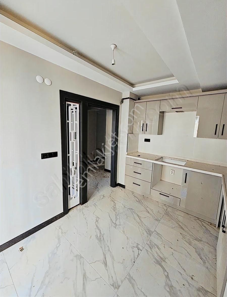 Canik'te Satılık 2+1 Daire, 72m², Yeni Bina, Merkezi Konum - Görsel 3