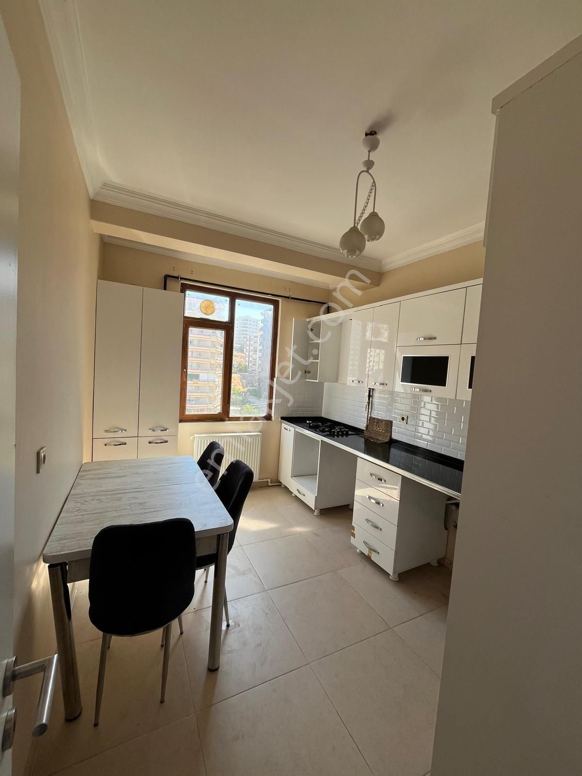 Karaköprü 2.35'e Sıfır Satılık 2+1 Daire