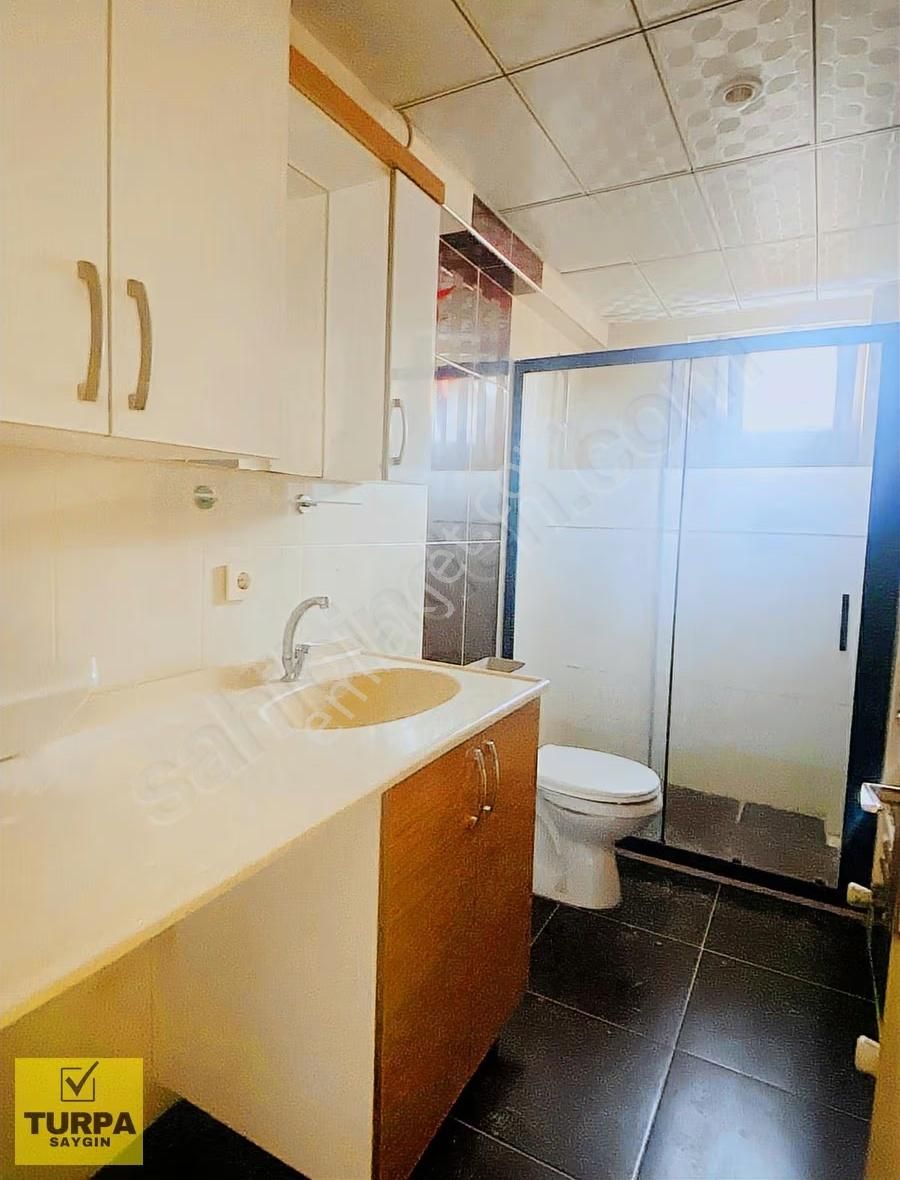 Metin Oktay Mah'de Hale Past. Ve Göztepe Metro 5 Dk. D.gazlı 1+1 - Görsel 6