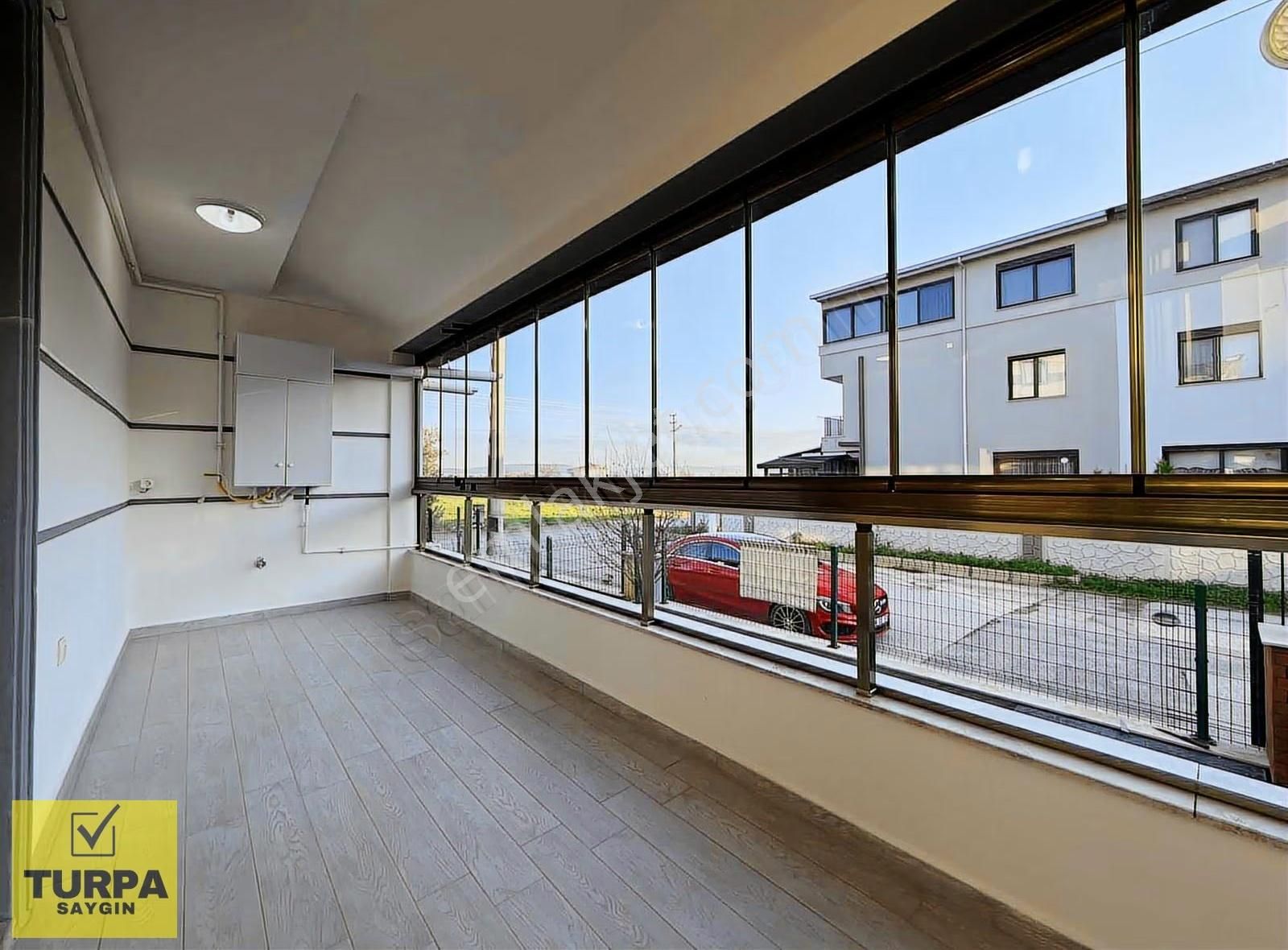 Turpa Menderes / Mithatpaşa'da 4+1 Tripleks Villa / Bahçeli - Görsel 23