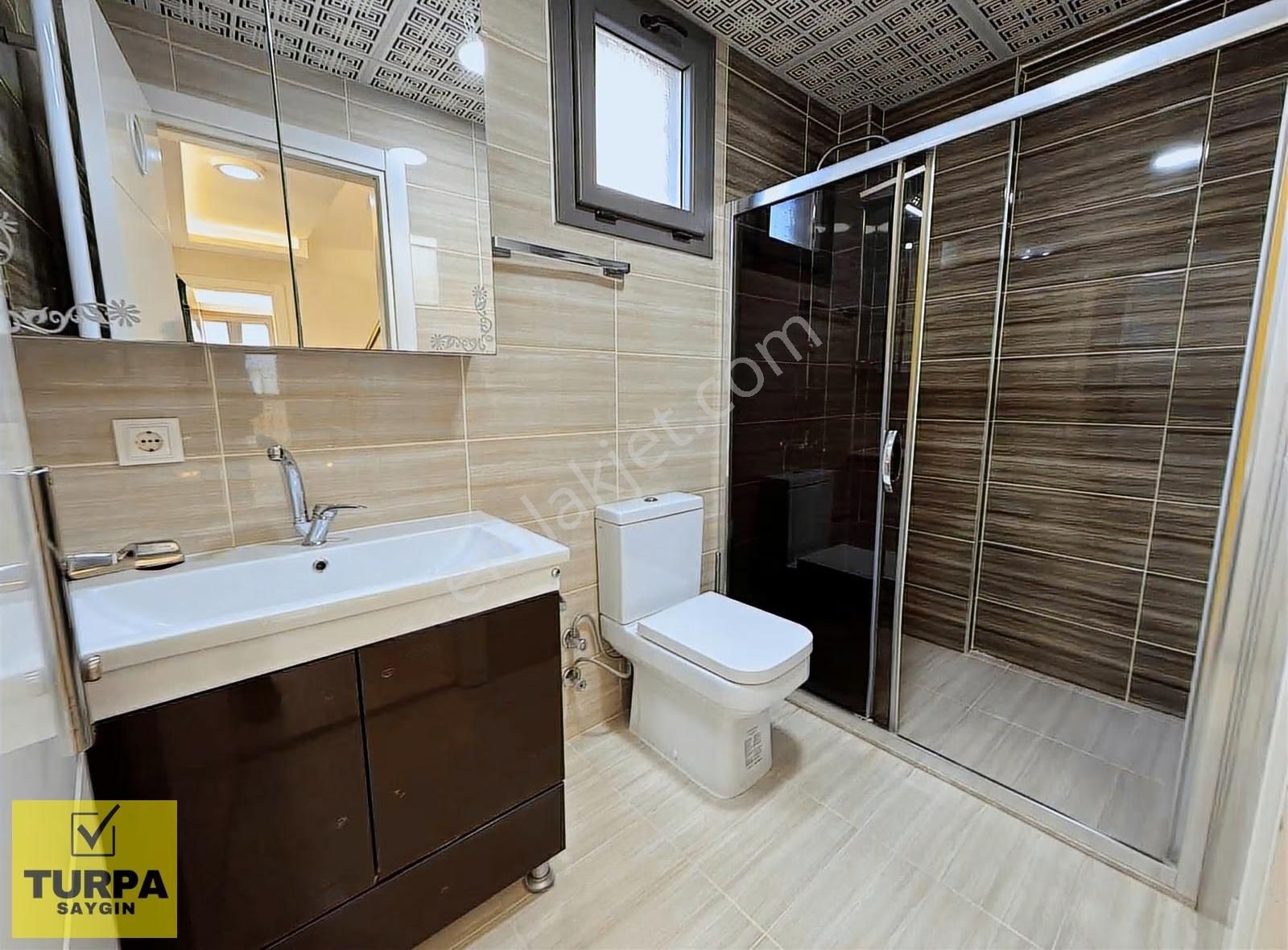 Turpa Menderes / Mithatpaşa'da 4+1 Tripleks Villa / Bahçeli - Görsel 12