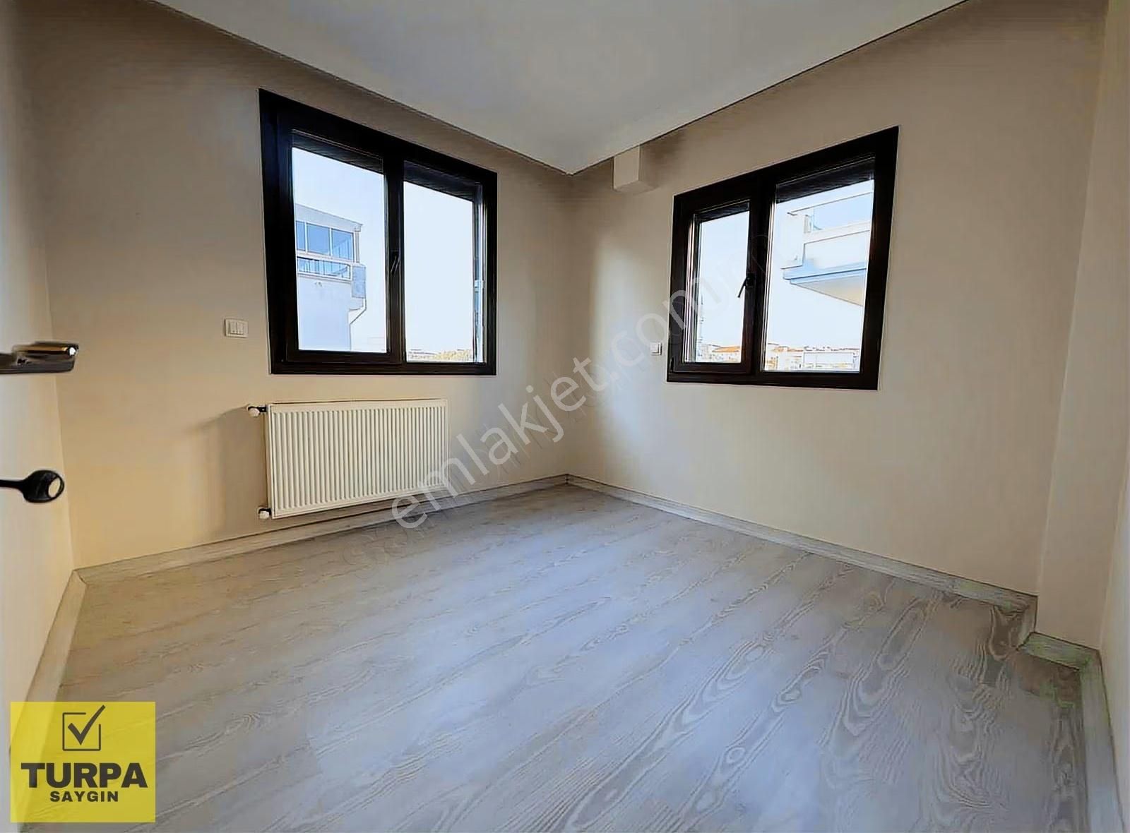 Turpa Menderes / Mithatpaşa'da 4+1 Tripleks Villa / Bahçeli - Görsel 29