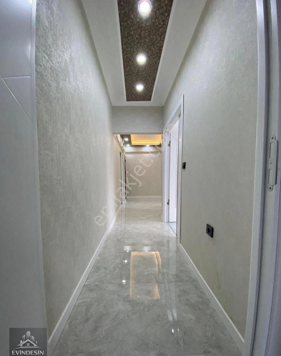 Bağlarbaşı Mah A'dan Z'ye Tesisatına Kadar Yenilenmiş Metro Dibi Kiralık 3+1 - Görsel 11