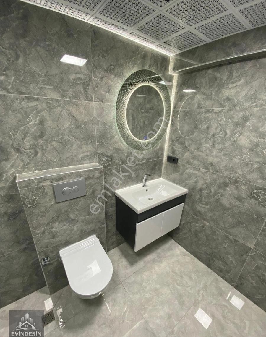 Bağlarbaşı Mah A'dan Z'ye Tesisatına Kadar Yenilenmiş Metro Dibi Kiralık 3+1 - Görsel 19