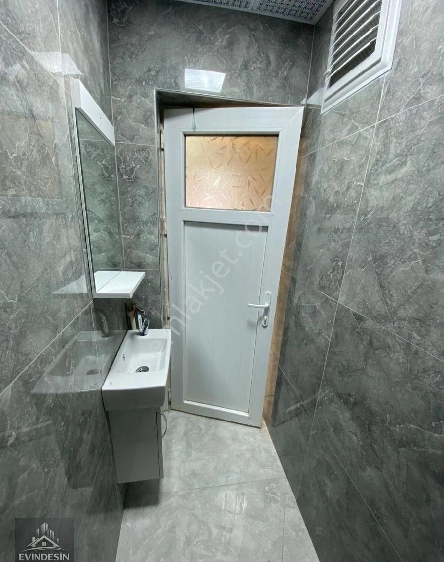 Bağlarbaşı Mah A'dan Z'ye Tesisatına Kadar Yenilenmiş Metro Dibi Kiralık 3+1 - Görsel 22