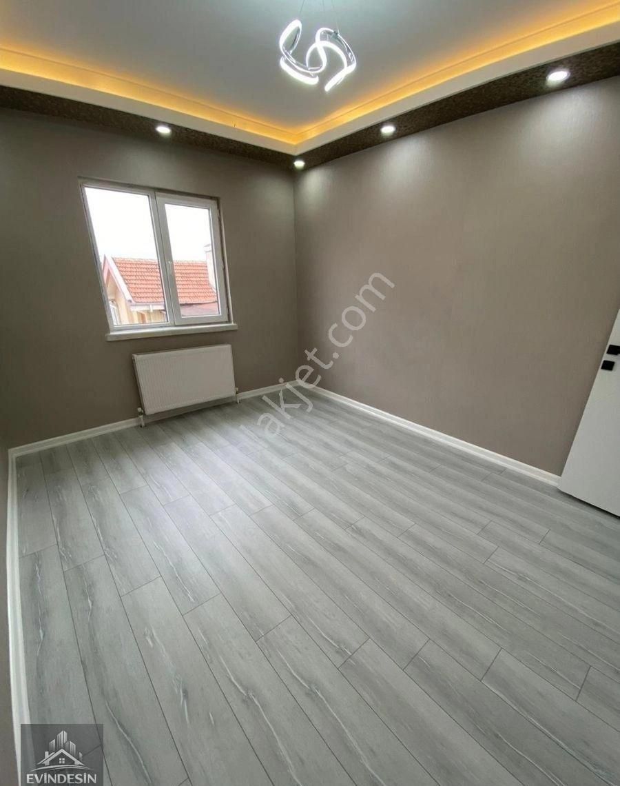 Bağlarbaşı Mah A'dan Z'ye Tesisatına Kadar Yenilenmiş Metro Dibi Kiralık 3+1 - Görsel 7