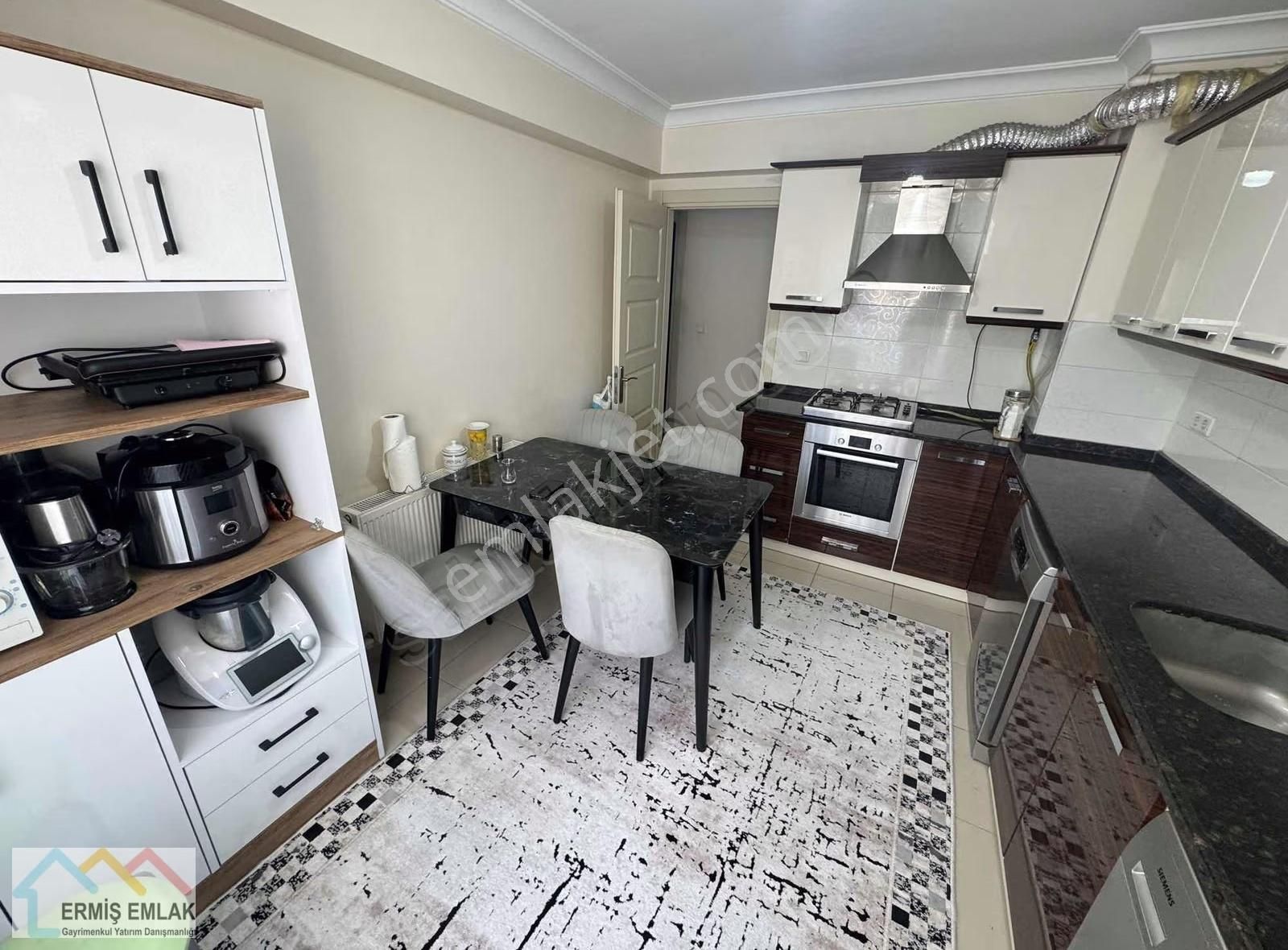 Satılık 3 Cepheli 3+1 Geniş Daire - Görsel 7