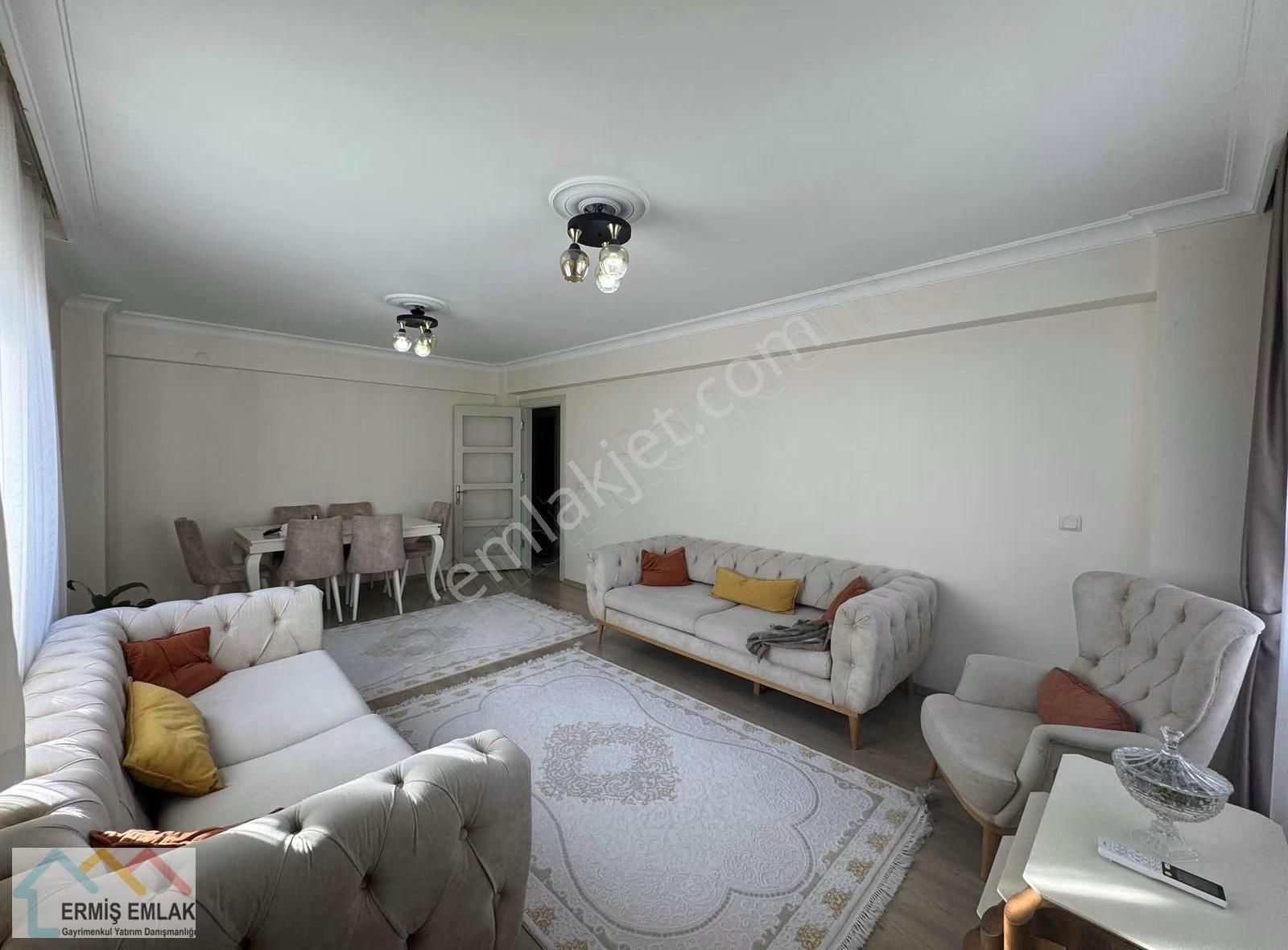 Satılık 3 Cepheli 3+1 Geniş Daire - Görsel 2