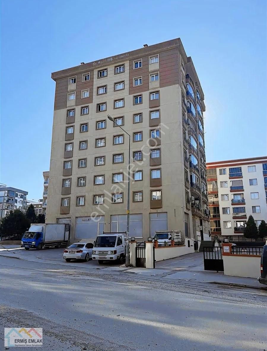 Mustafa Kemal'de Satılık 3+1 Daire